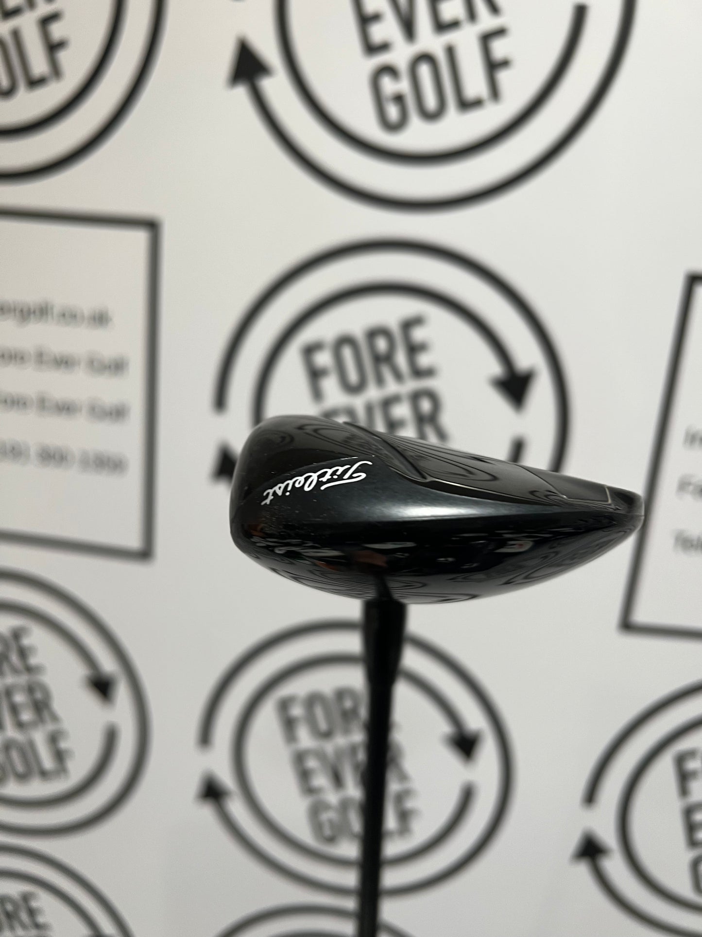 TITLEIST TSR2 5 WOOD / 18 Deg / Mens RH / 60g Regular Flex