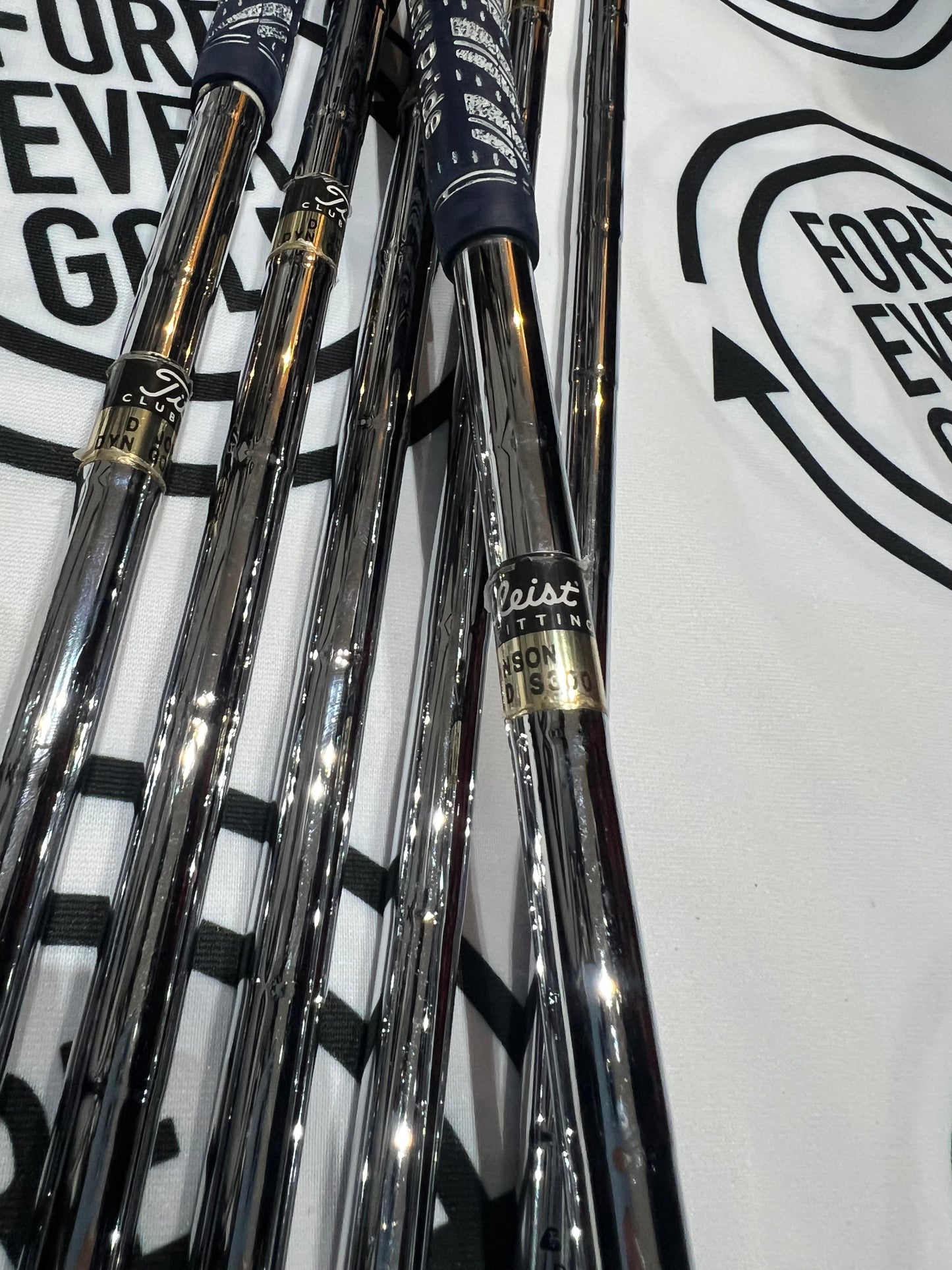 TITLEIST AP2 712 IRONS / 5 - PW / Mens RH / Stiff Flex