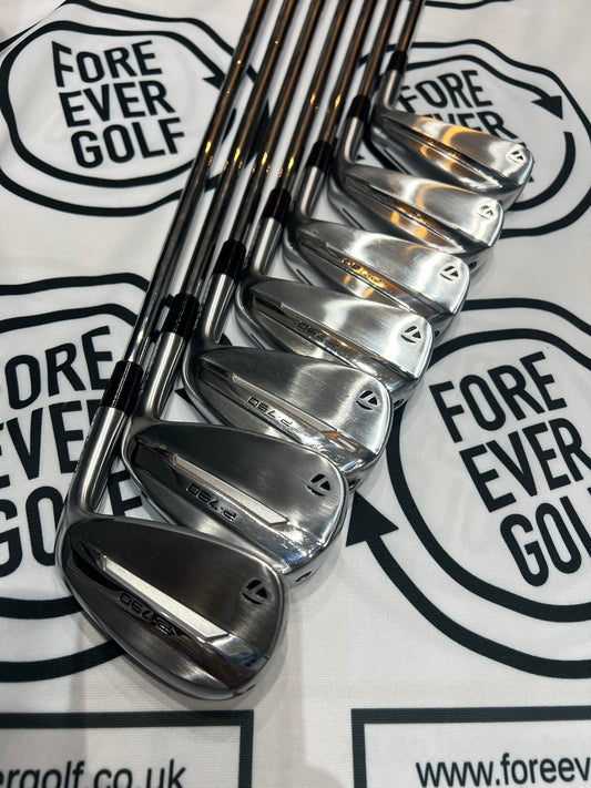 TAYLORMADE P790 (2025) IRONS / 4 - PW / RH / 105g Reg Flex