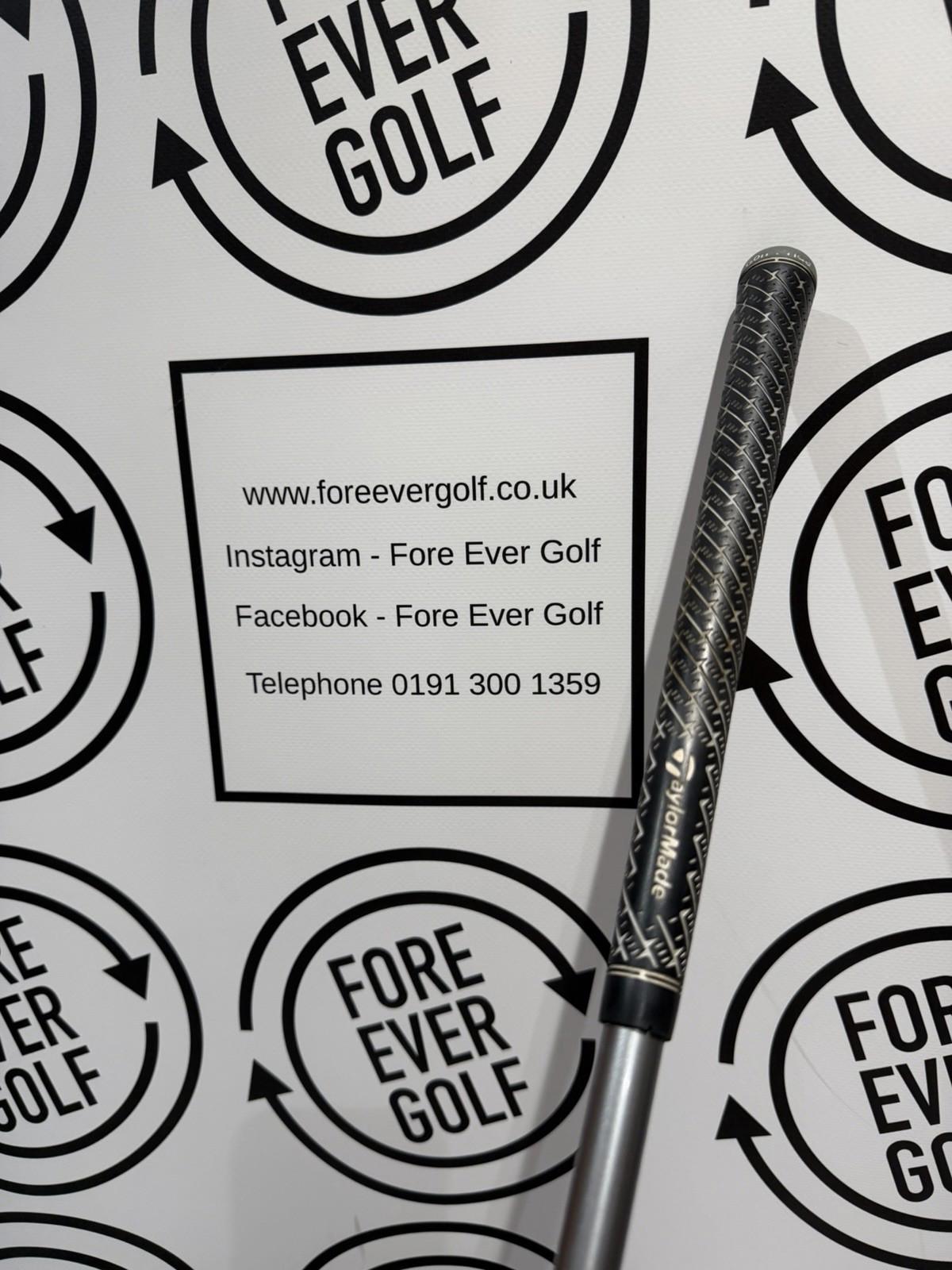 TAYLORMADE SIM2 MAX-D 5 WOOD / 19 Degree / RH / 45g Reg Flex / OK USED