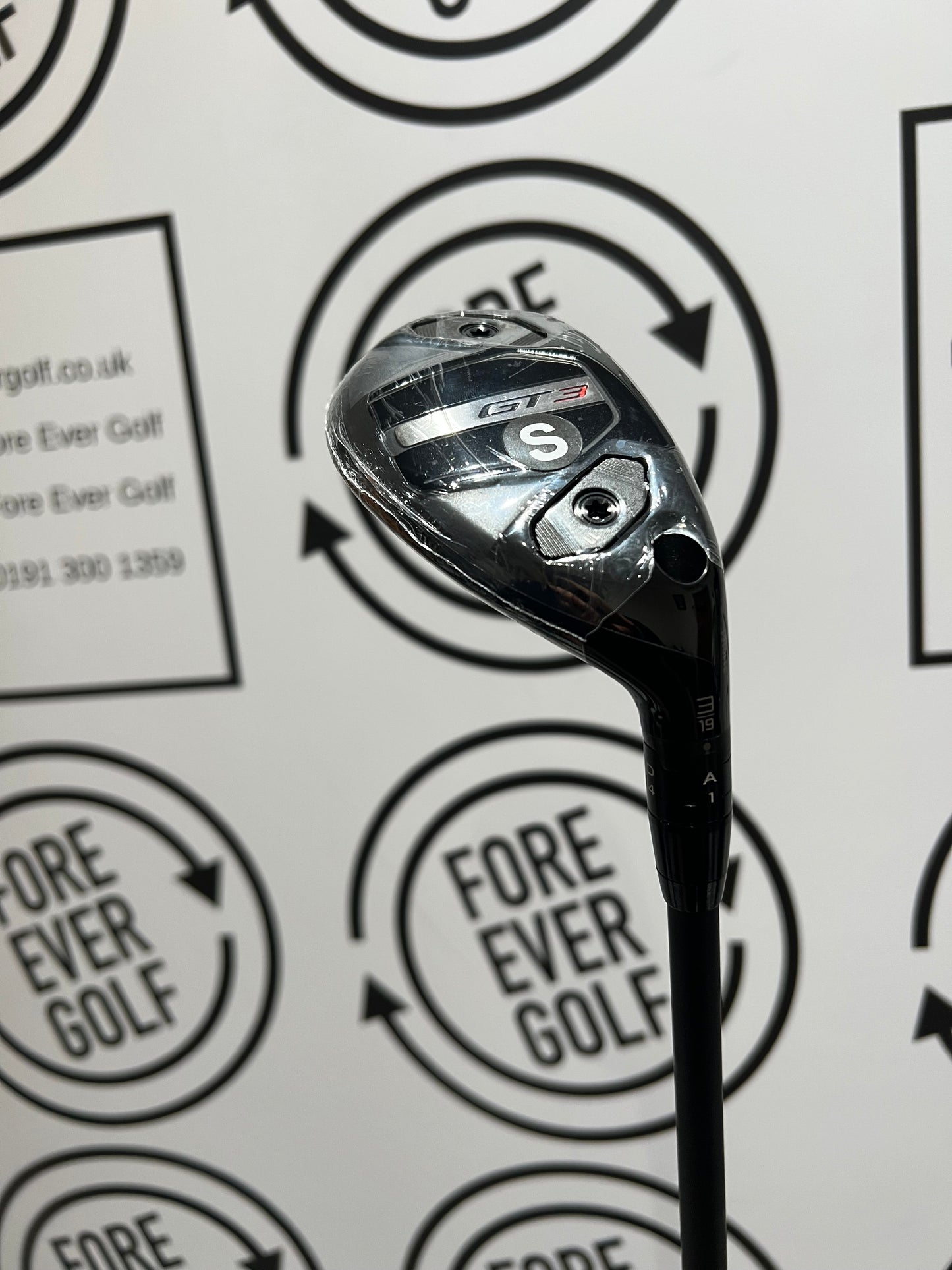 TITLEIST GT3 3 HYBRID / 19 Degree / Mens RH / 85g Stiff Flex