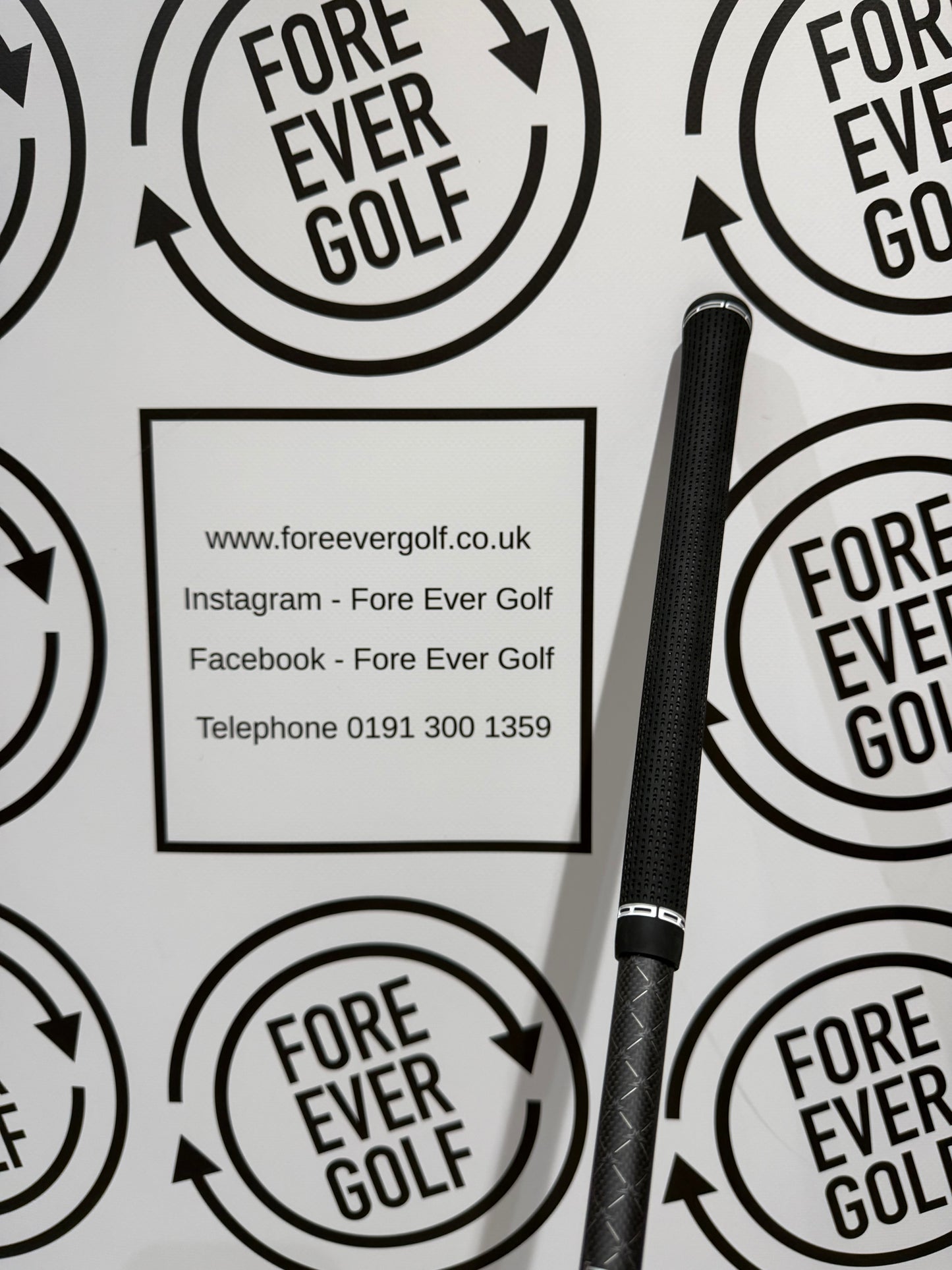 TITLEIST GT2 3 HYBRID / 18 Degree / RH / 65g Stiff Flex