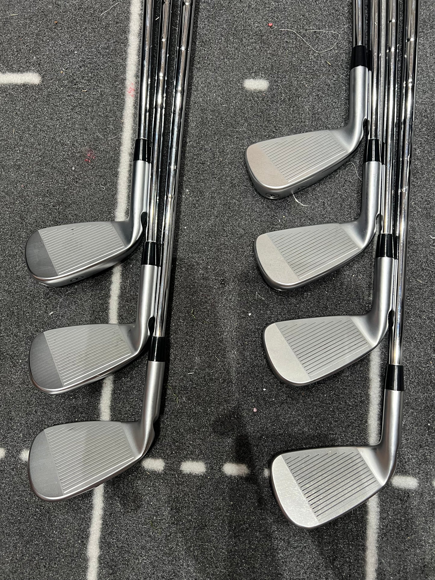 PING i230 IRONS / 4 - PW / Red Dot / 130g X-Stiff Flex