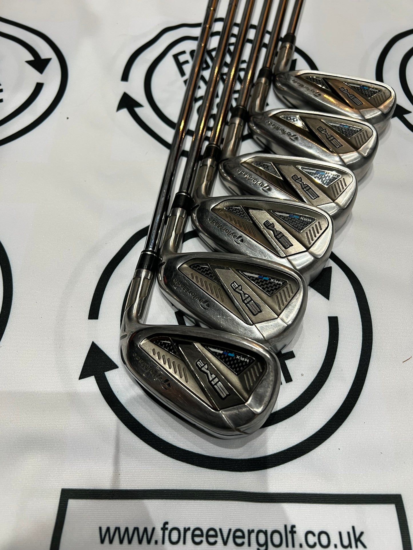 TAYLORMADE SIM2 IRONS / 5 - PW / Mens RH / 95g Reg Flex