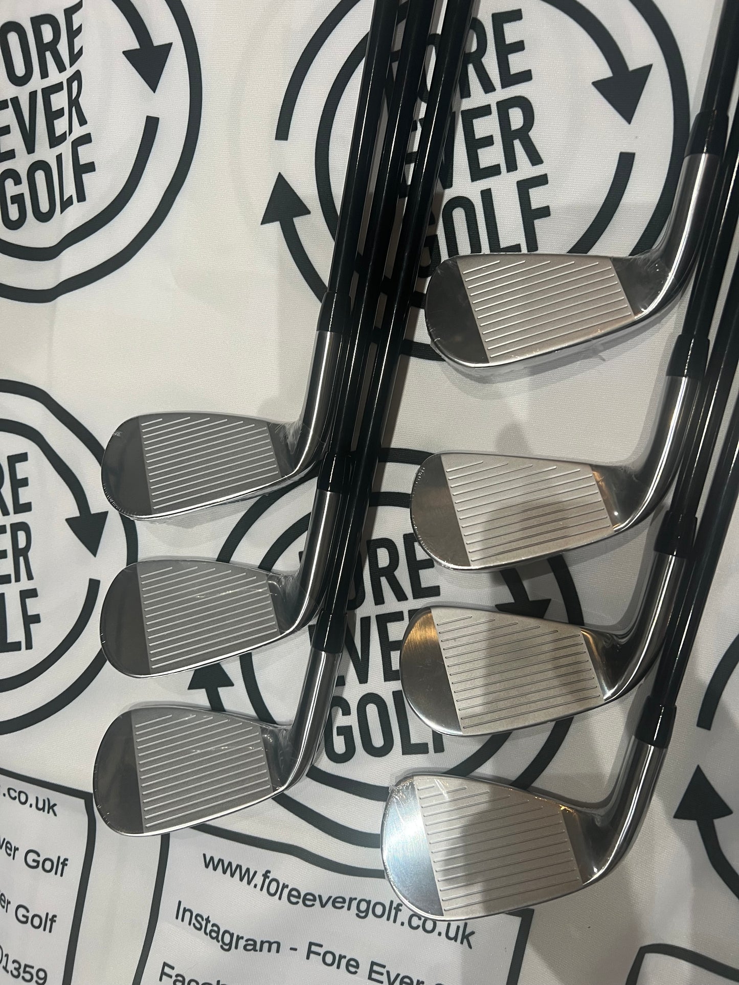 TITLEIST T350 IRONS / 5 - PW + 48 / Mens RH / Reg Flex Graphite Shafts