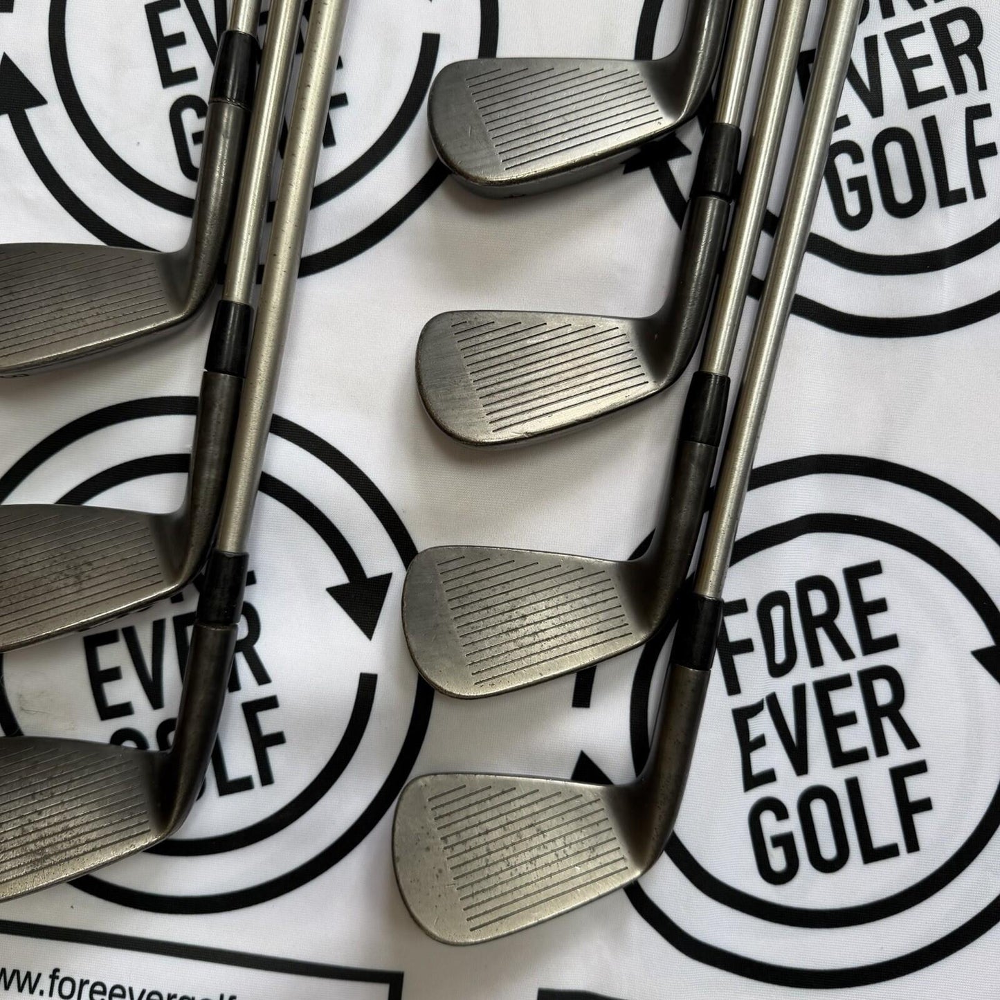 COBRA KING FORGED CB/MB BLACK IRONS / 4 - PW / 120g Stiff Flex / OK USED