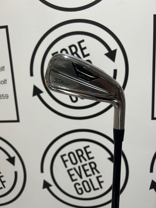 TITLEIST U505 4 IRON / Mens RH / 80g Regular Flex (5.5)