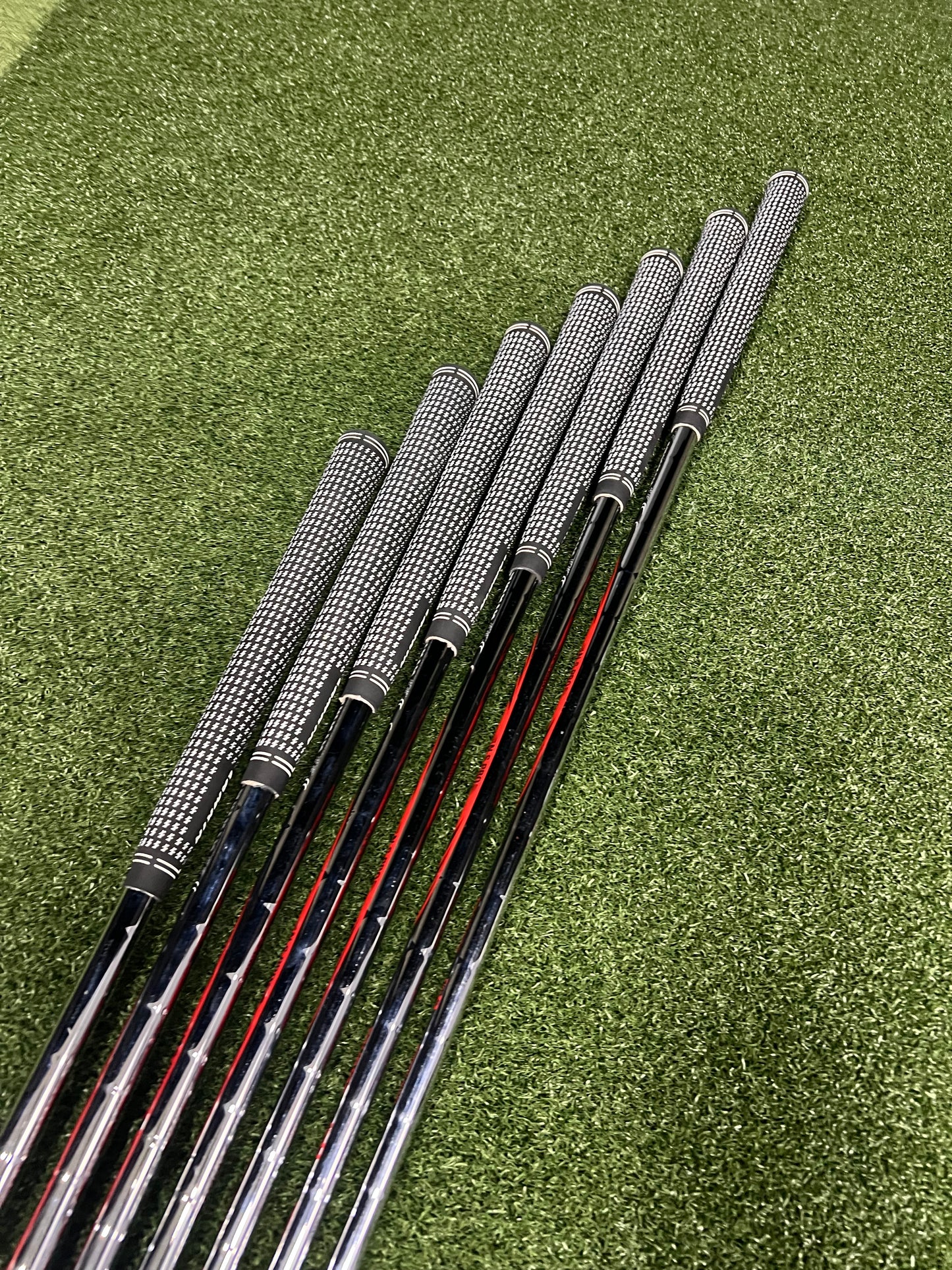 CALLAWAY APEX PRO 19 IRONS (4 - PW), Mens RH, 105g Stiff Flex