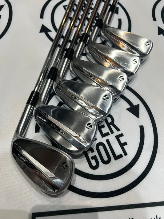 TAYLORMADE P790 (2025) IRONS / 5 - PW / RH / 85g Reg Flex