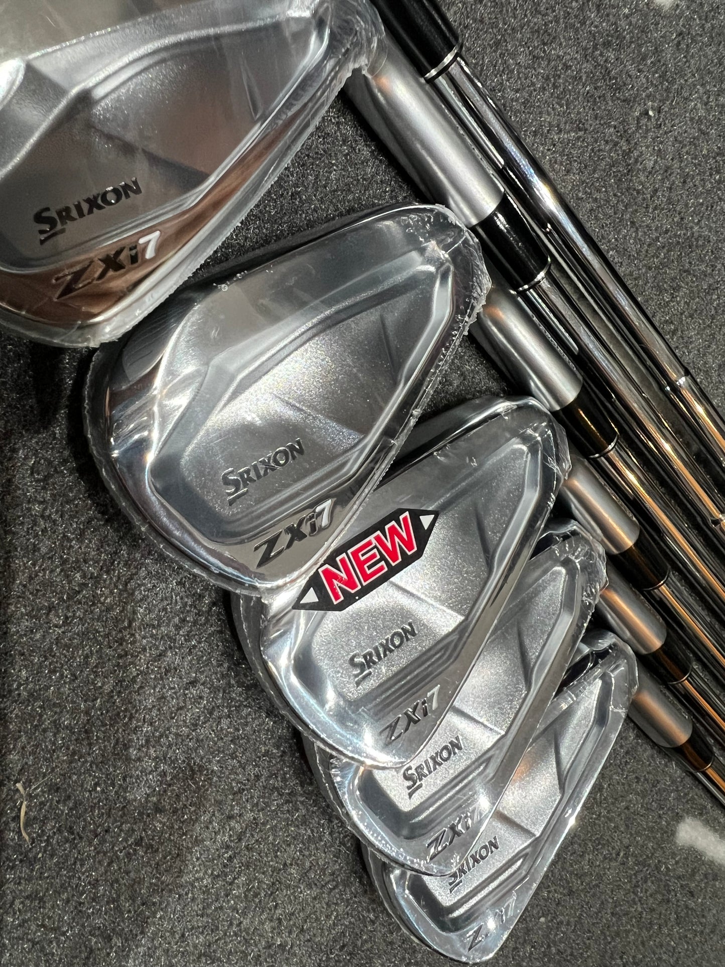 SRIXON ZXi7 IRONS / 5-PW / 115g Stiff Flex