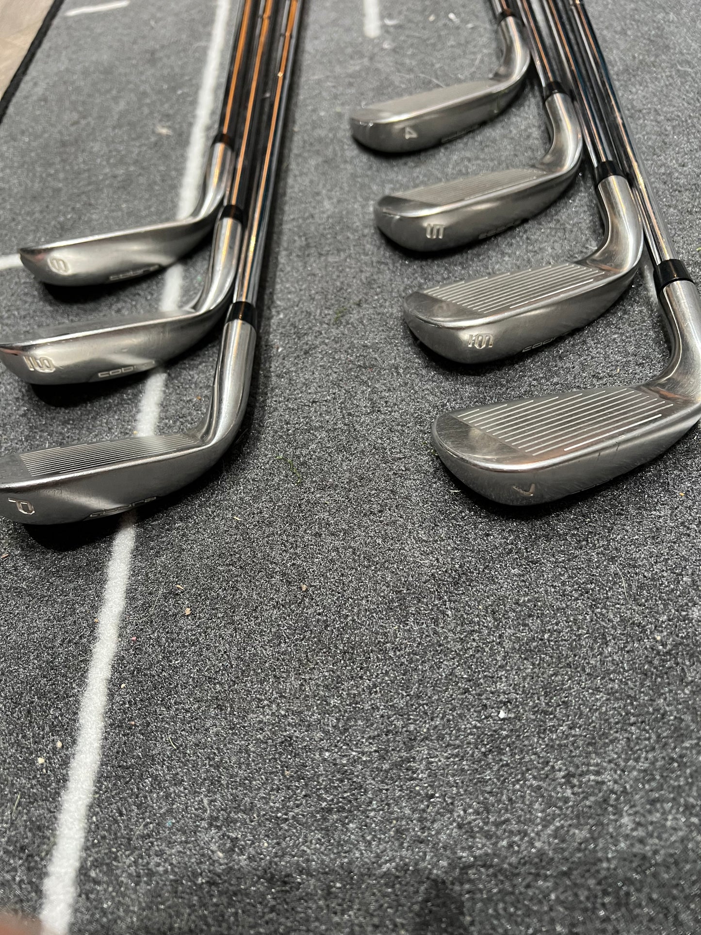 COBRA AMP CELL S IRONS (4 - PW), Mens RH, Regular Flex