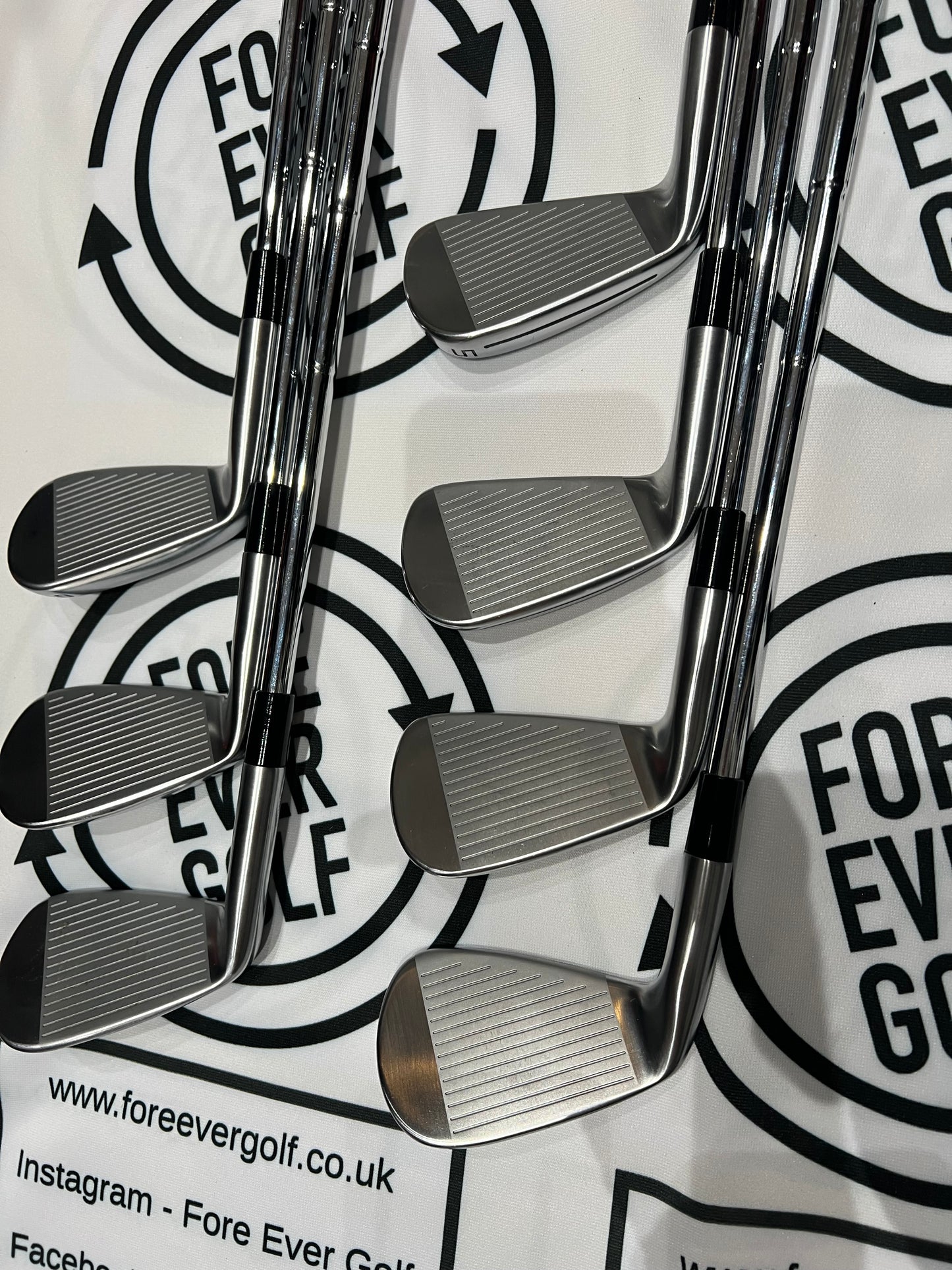 TAYLORMADE P770 (2024) IRONS / 5 - AW / RH / 115g Stiff Flex