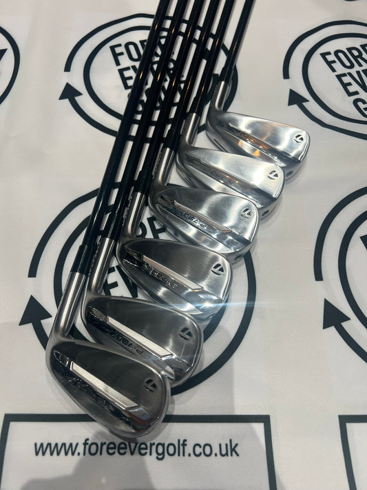 TAYLORMADE P790 (2025) IRONS / 6 - AW / RH / 65g Reg Graphite Shafts