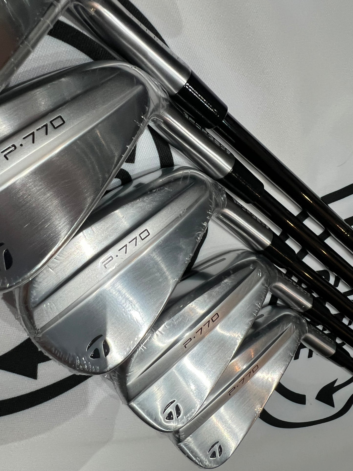 TAYLORMADE P770 (2024) IRONS / 6 - PW / RH / Stiff Flex / KBS Black Shafts