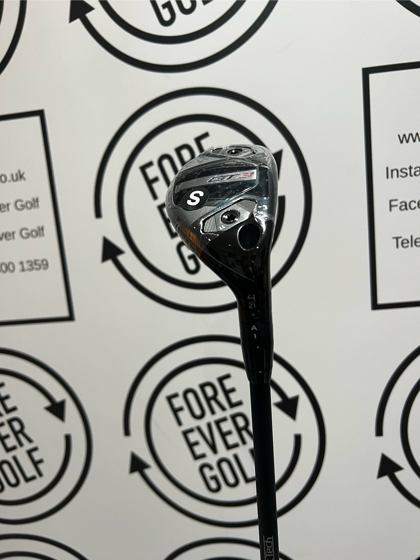 TITLEIST GT3 4 HYBRID / 21 Degree / Mens RH / 65 Stiff Flex