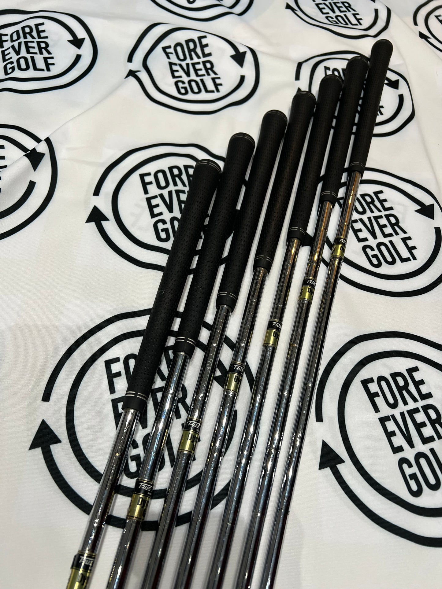 TITLEIST AP2 710 IRONS / 3 - 9 / RH / Regular Flex