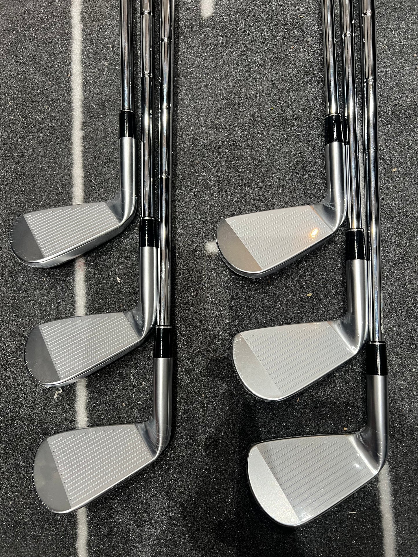 SRIXON ZXi7 IRONS / 5 - PW / RH / 115g Stiff Flex