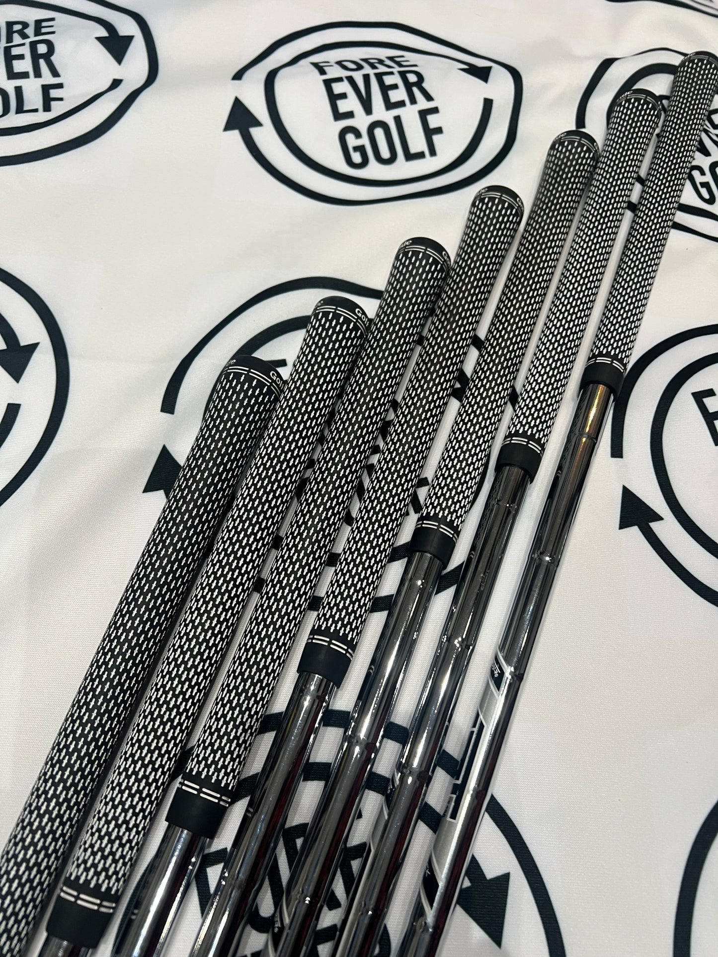 TITLEIST T200 (2021) IRONS / 5 - GW / Mens RH / S300 Stiff Shafts