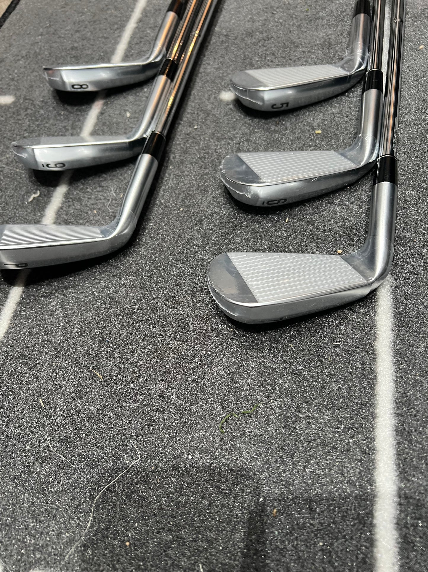 SRIXON ZXi7 IRONS / 5 - PW / RH / 115g Stiff Flex