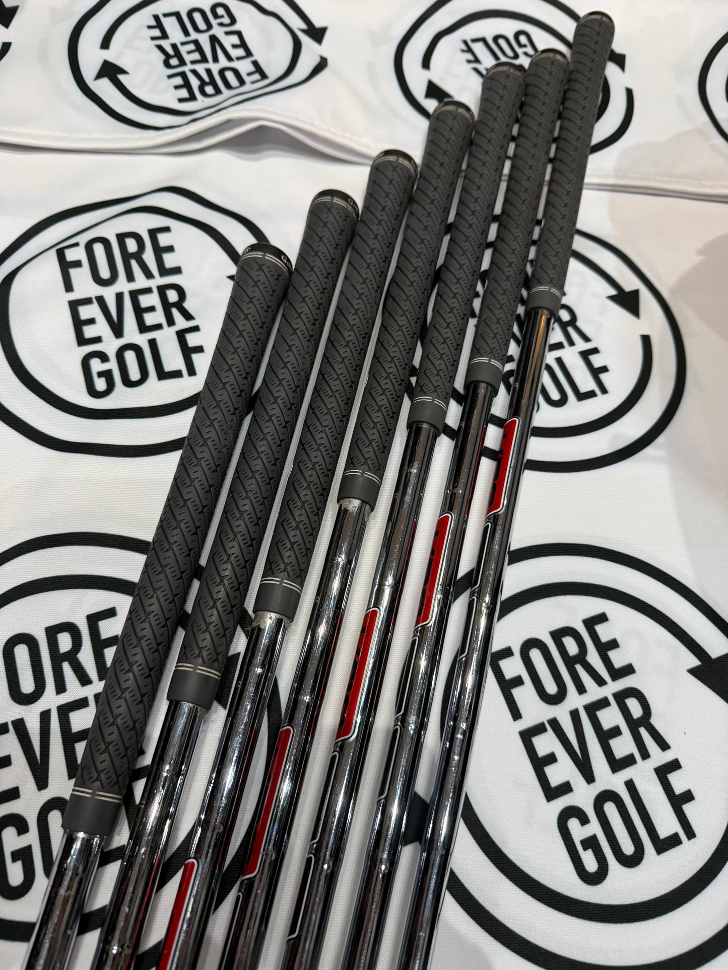 TAYLORMADE P770 (2020) IRONS / 4 - PW / RH / 120g Stiff Flex