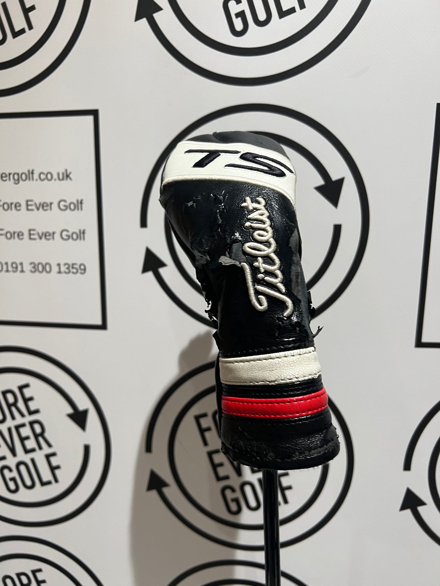 TITLEIST TS2 4 HYBRID / 21 Deg / Mens RH / 70g Stiff Flex