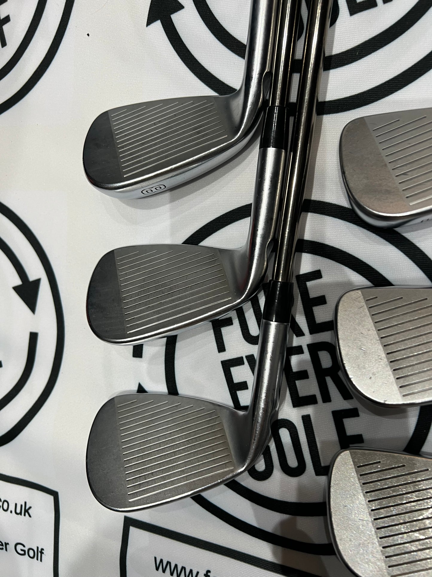 PING i210 IRONS / 5 - PW / BLUE DOT / RH / Reg Flex Graphite Shafts
