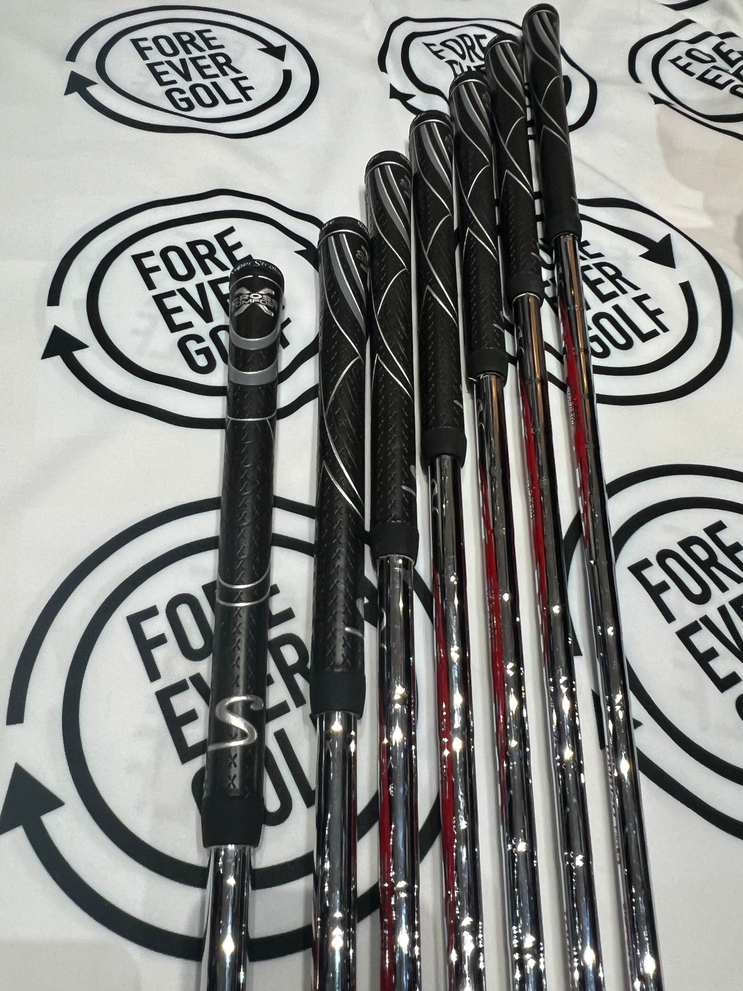 CALLAWAY APEX TCB FORGED IRONS / 4 - PW / RH / 120g Stiff Flex