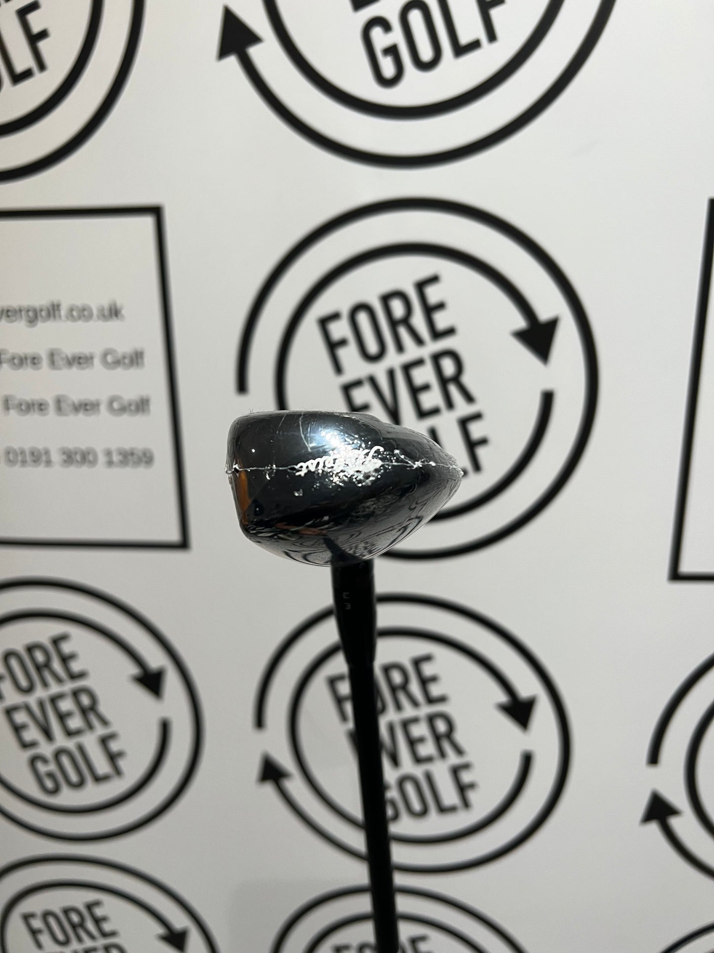 TITLEIST GT3 3 HYBRID / 19 Degree / Mens RH / 85g Stiff Flex