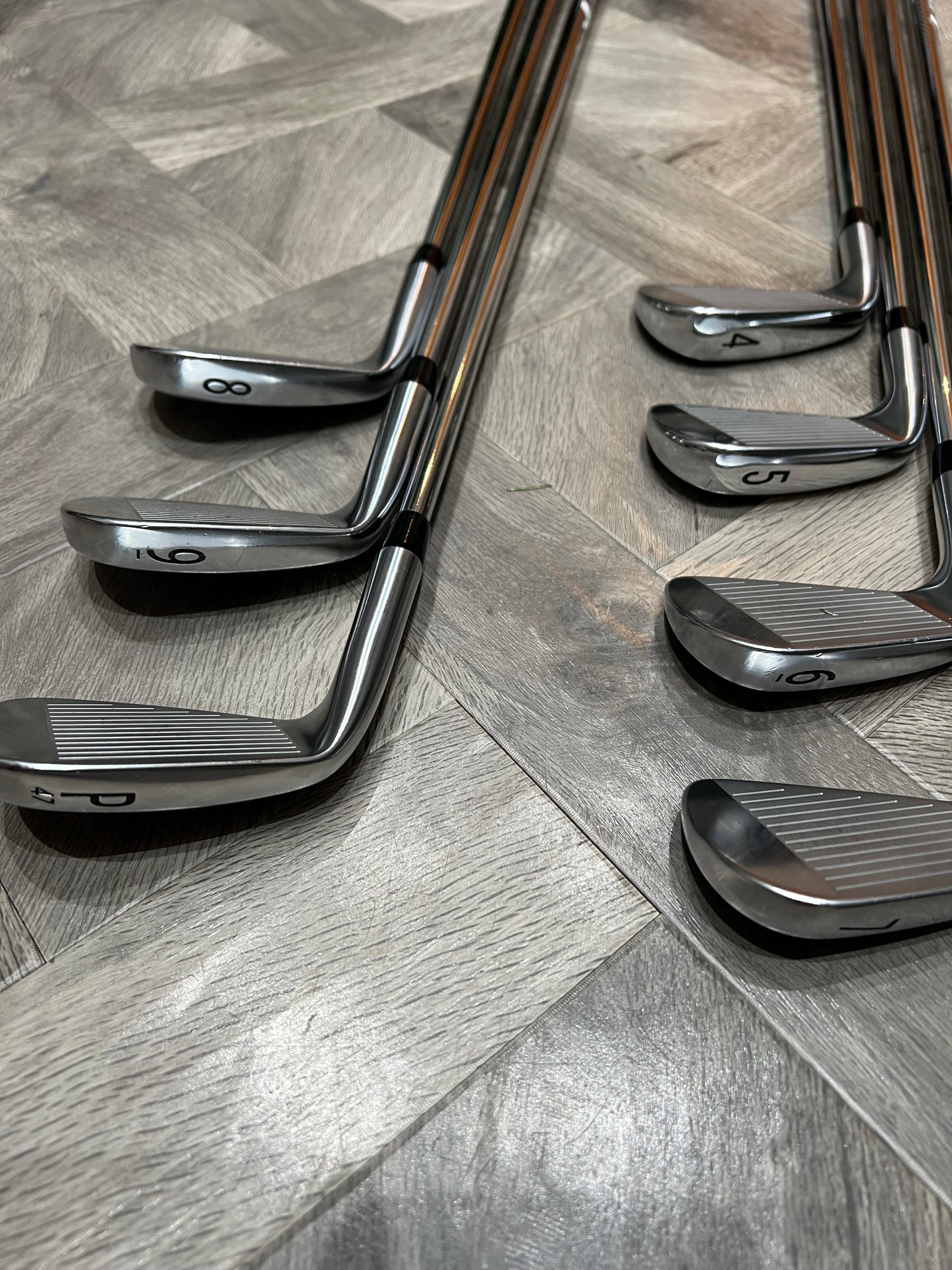 TITLEIST 620CB/T100 COMBO IRON SET (4 - PW, Mens RH, 120g Stiff Flex