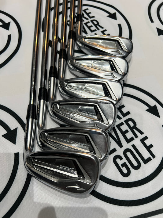 MIZUNO JPX 919 HOT METAL IRONS / 5 - PW / Mens RH / 105g Reg Flex