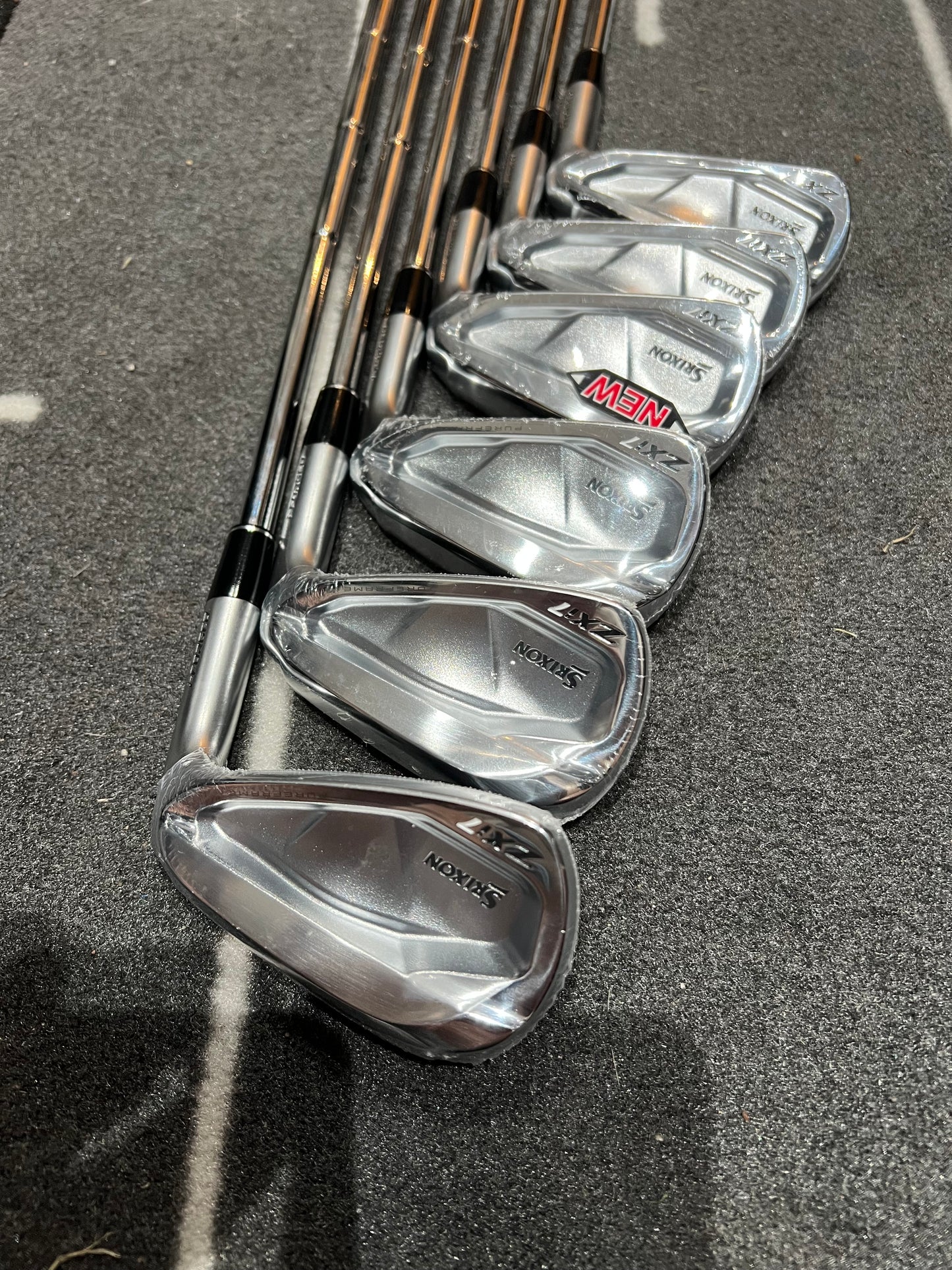 SRIXON ZXi7 IRONS / 5-PW / 115g Stiff Flex
