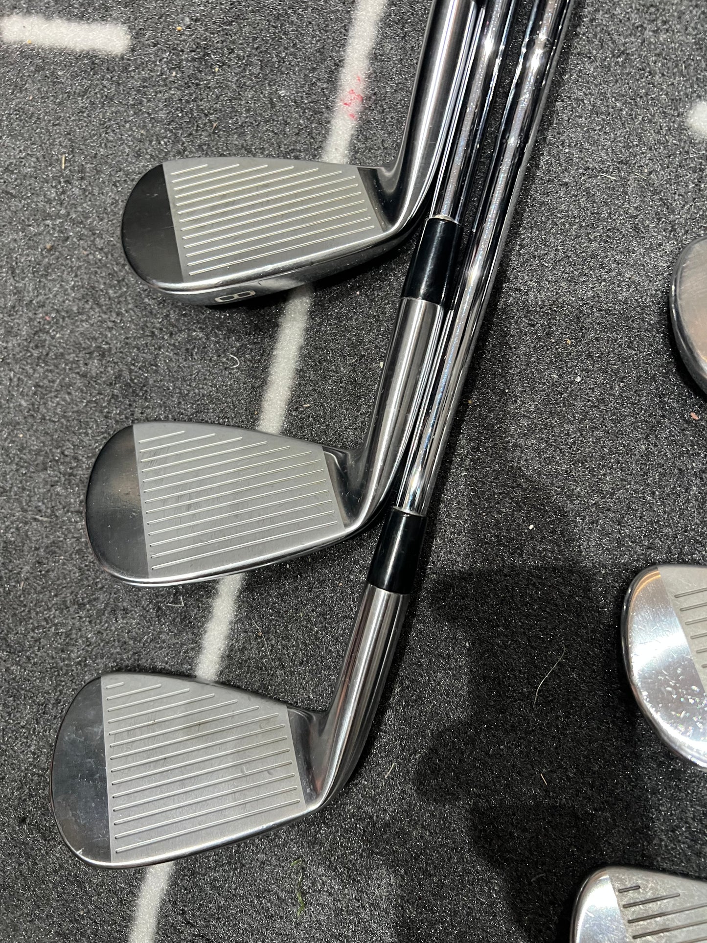 MIZUNO PRO 243 IRONS / 4 - PW / Mens RH / 105g X-Stiff Flex