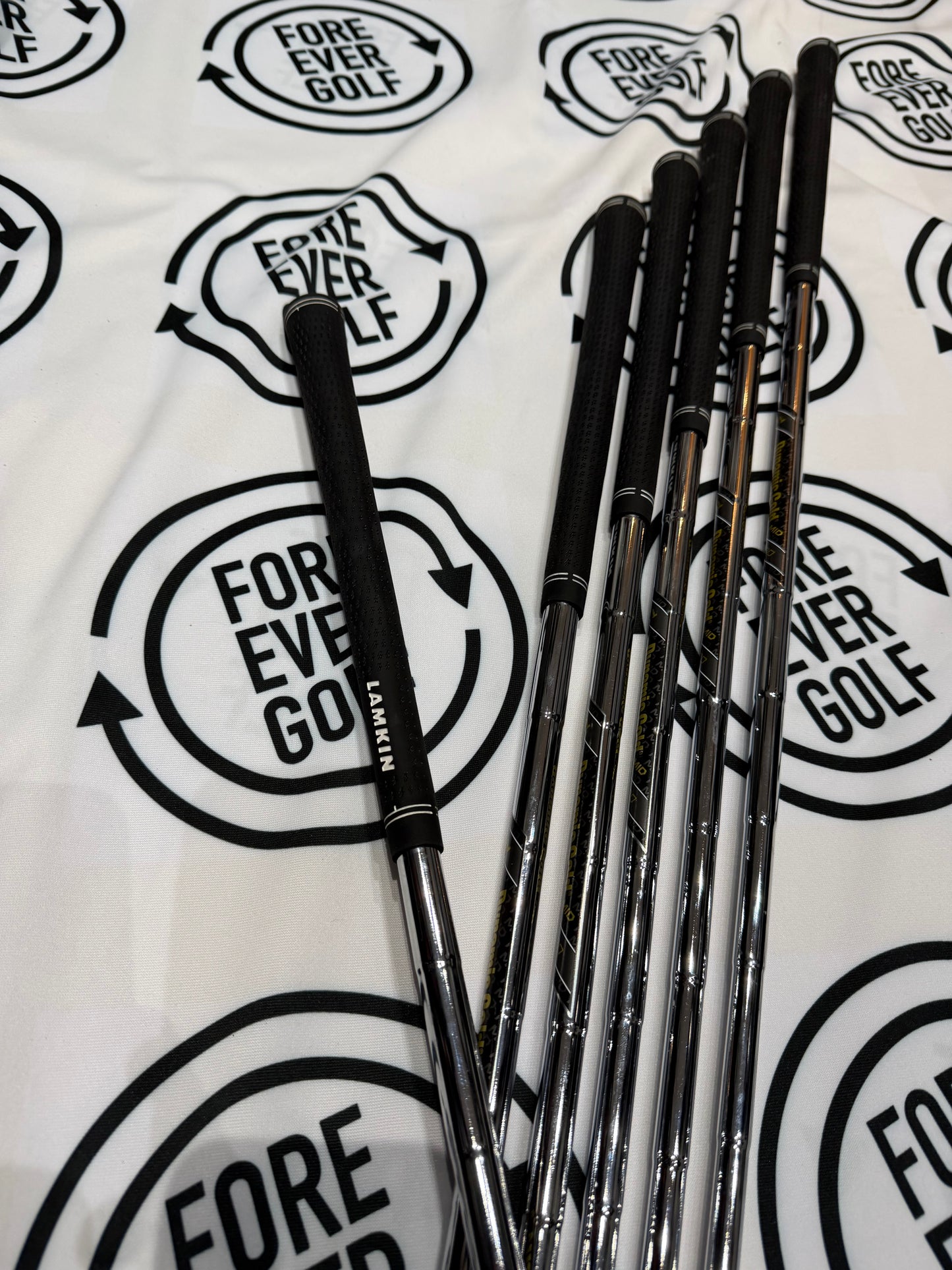 PING i210 IRONS / 5 - PW / RH / 100g Regular Flex / Black Dot