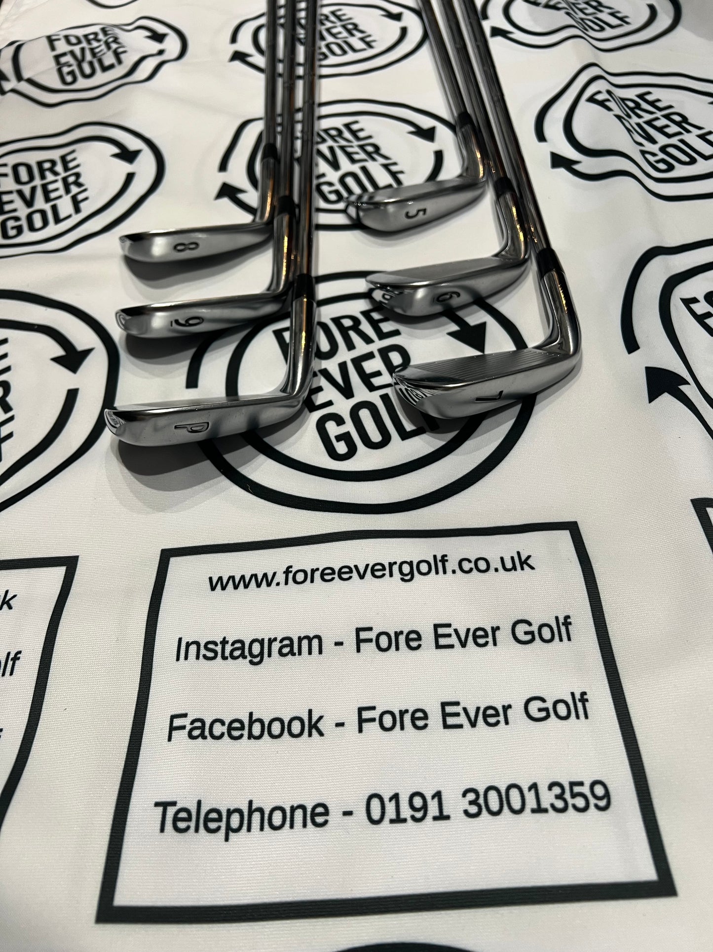 TITLEIST AP2 712 IRONS / 5 - PW / Mens RH / Stiff Flex