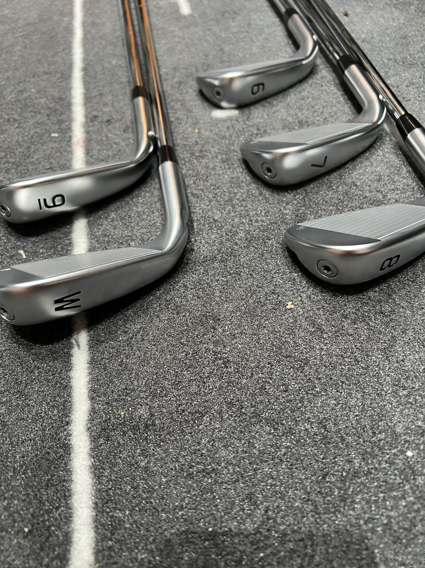 PING G440 IRONS / 6 - PW / Mens RH / Regular Flex