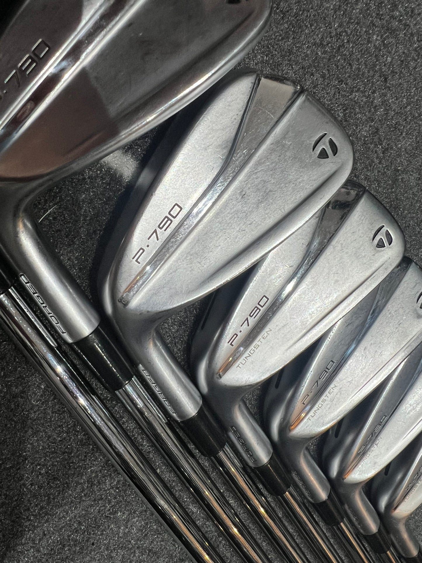 TAYLORMADE P790 IRONS (2021), / 4 - PW / Mens LH / 105g Reg Flex