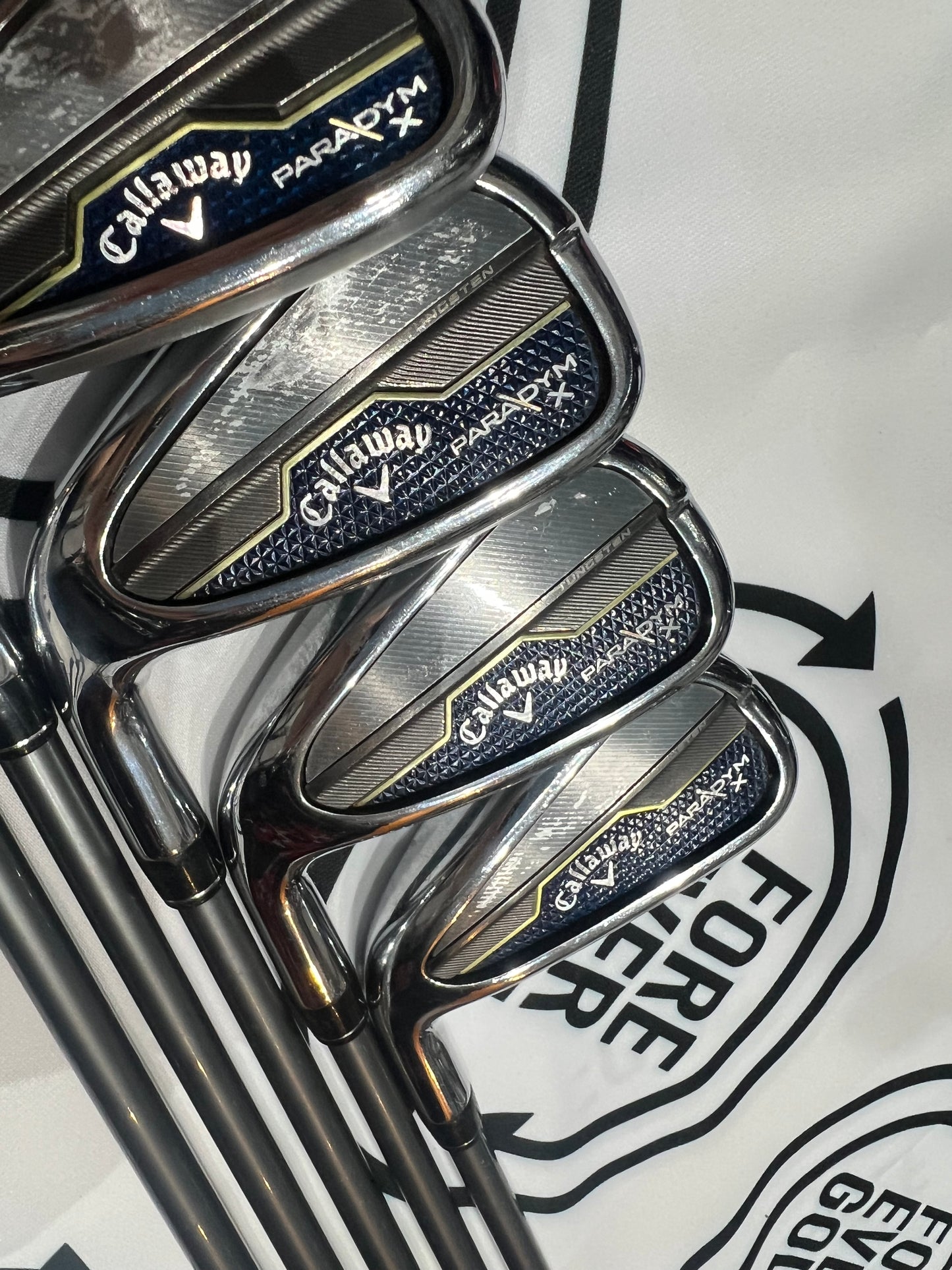 CALLAWAY PARADYM X IRONS / 7 - AW / LH / 65g Reg Graphite Shafts