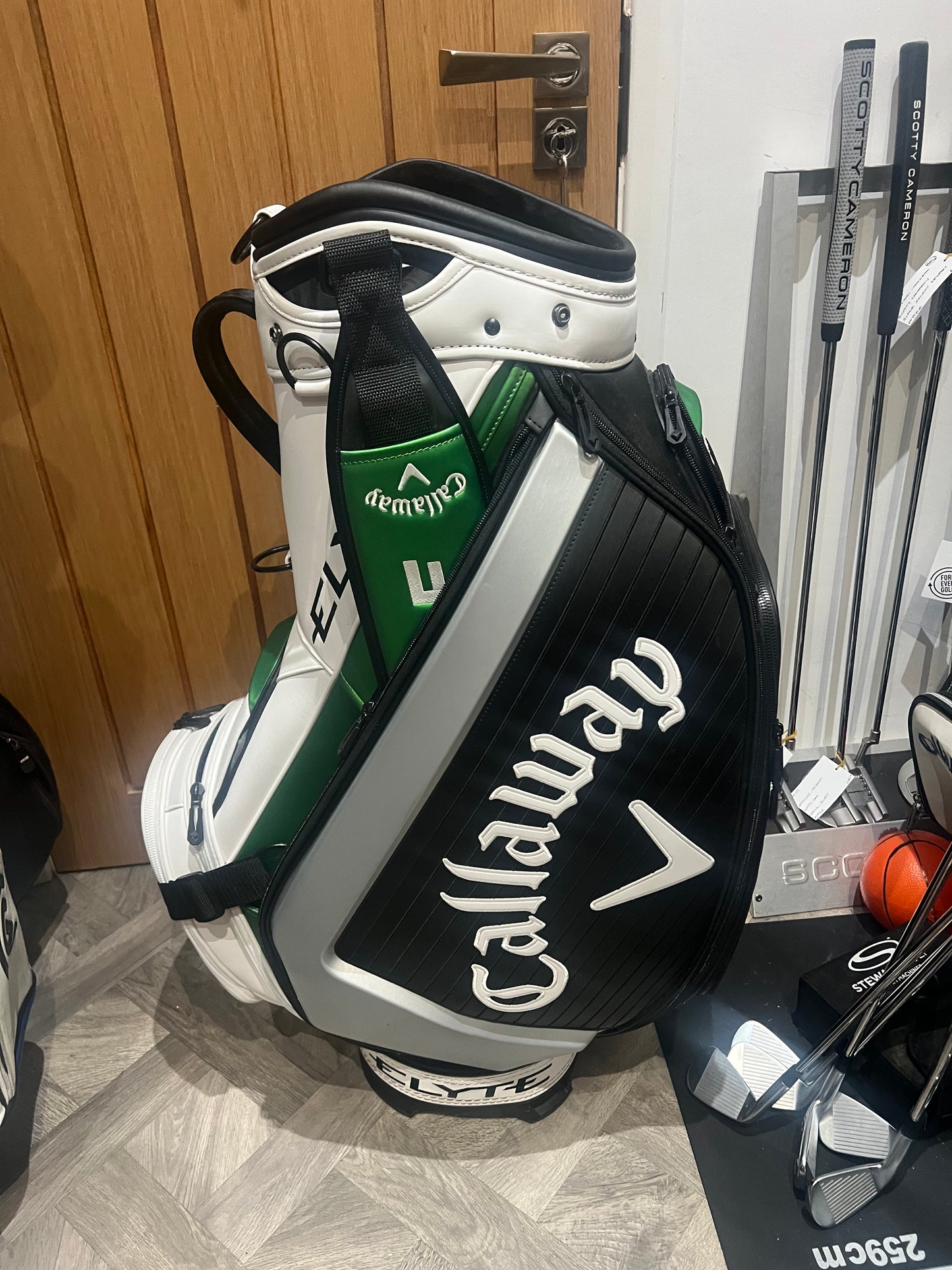 CALLAWAY ELYTE TOUR BAG / Black/Grey/Green/White / 6 Way Divide