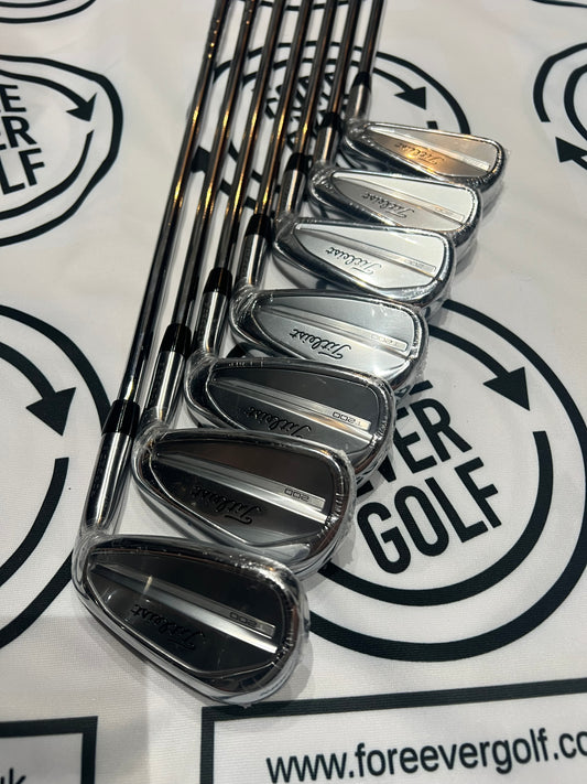 TITLEIST T200 (2023) IRONS / 5 - GW / RH / 102g Reg Flex