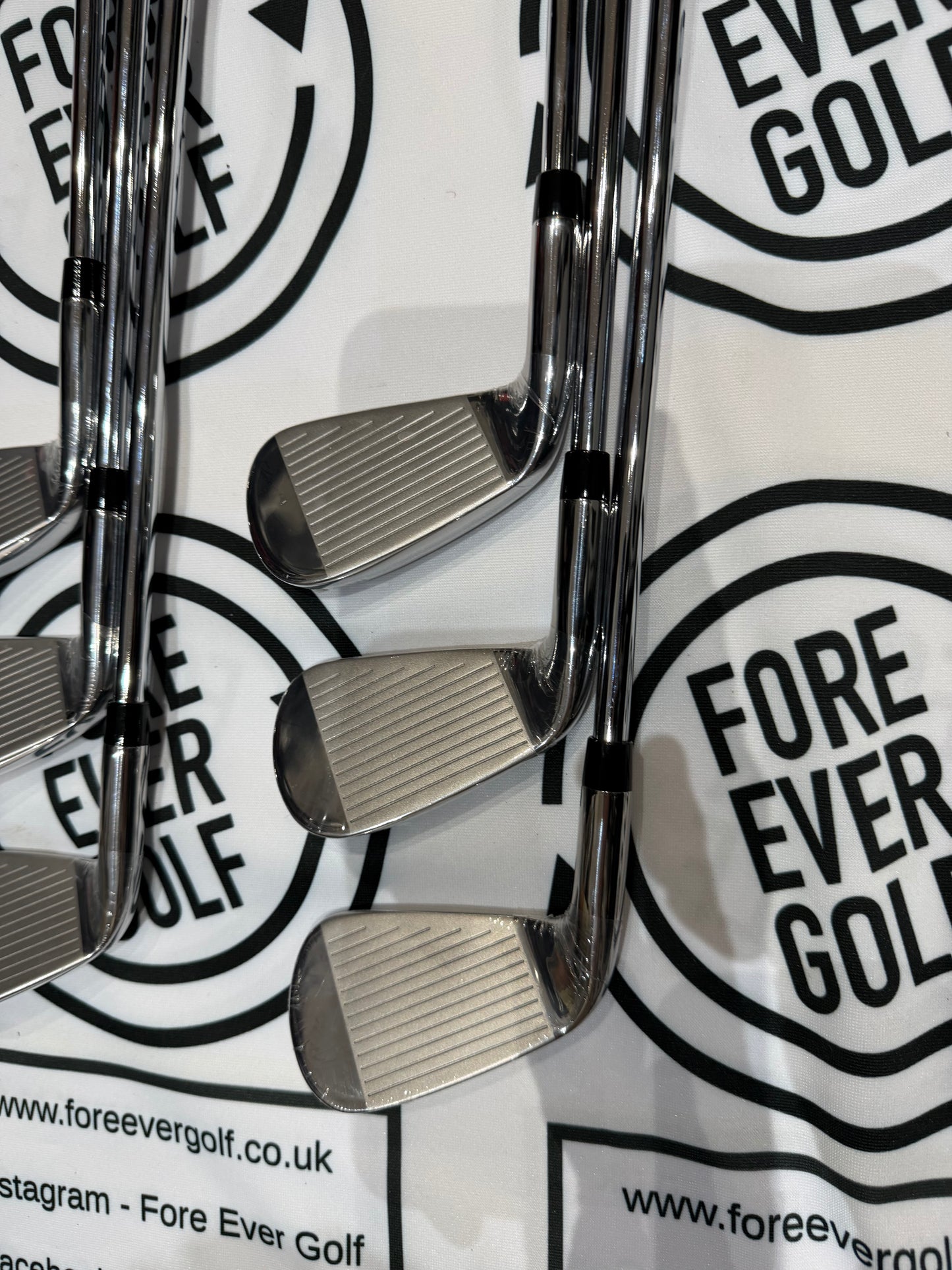 CALLAWAY Ai SMOKE IRONS / 5 - PW / Mens RH / 95g Reg Flex