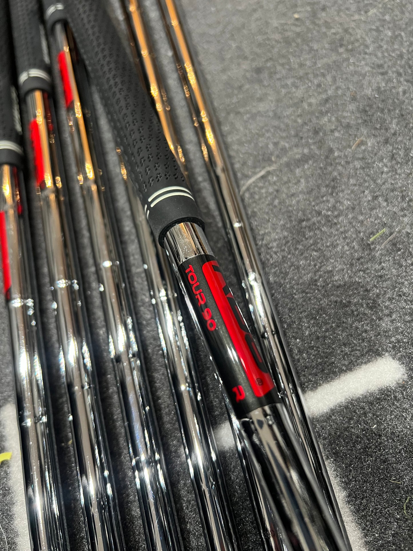 COBRA SZ SPEEDZONE IRONS / 5 - GW / Mens RH / 90g Reg Flex
