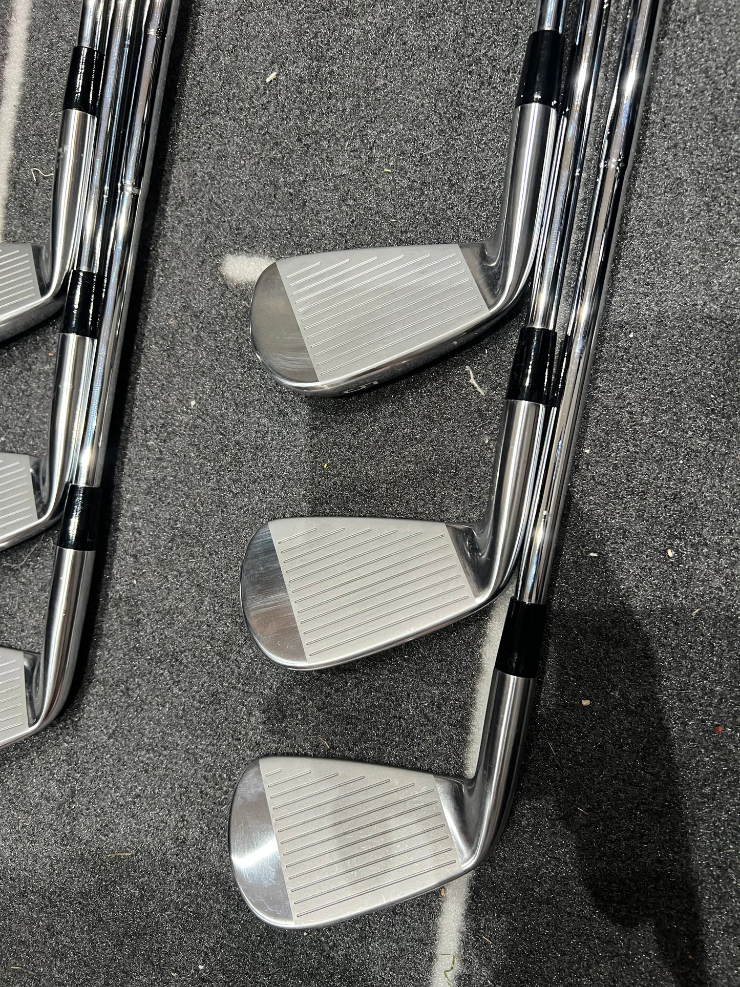 MIZUNO PRO 243 IRONS / 5 - PW / Mens RH / 115g Stiff Flex