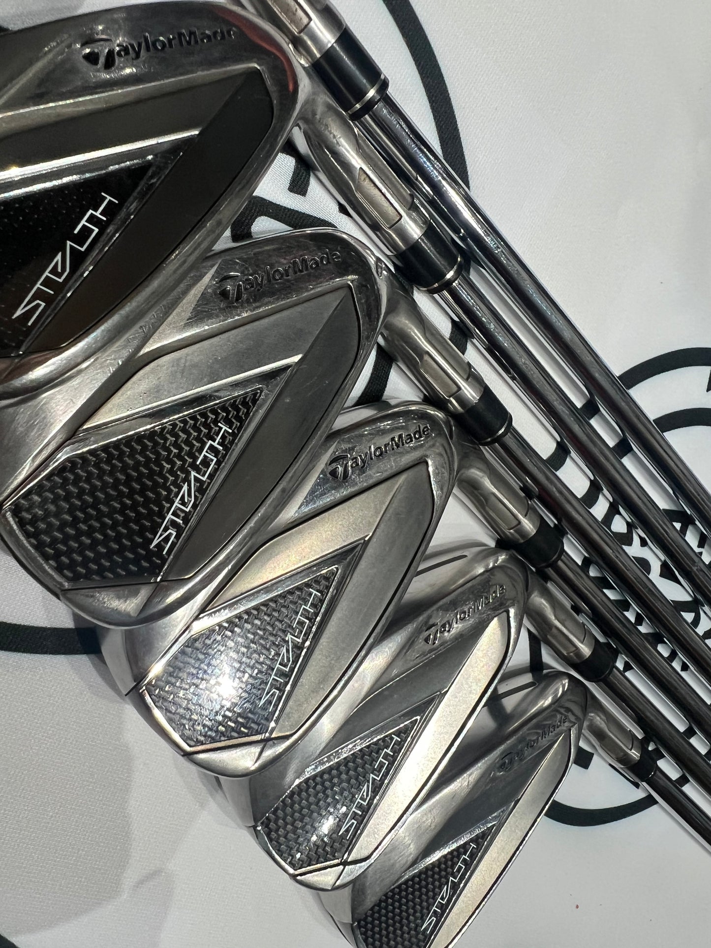 TAYLORMADE STEALTH IRONS / 5- PW / RH / Regular Flex