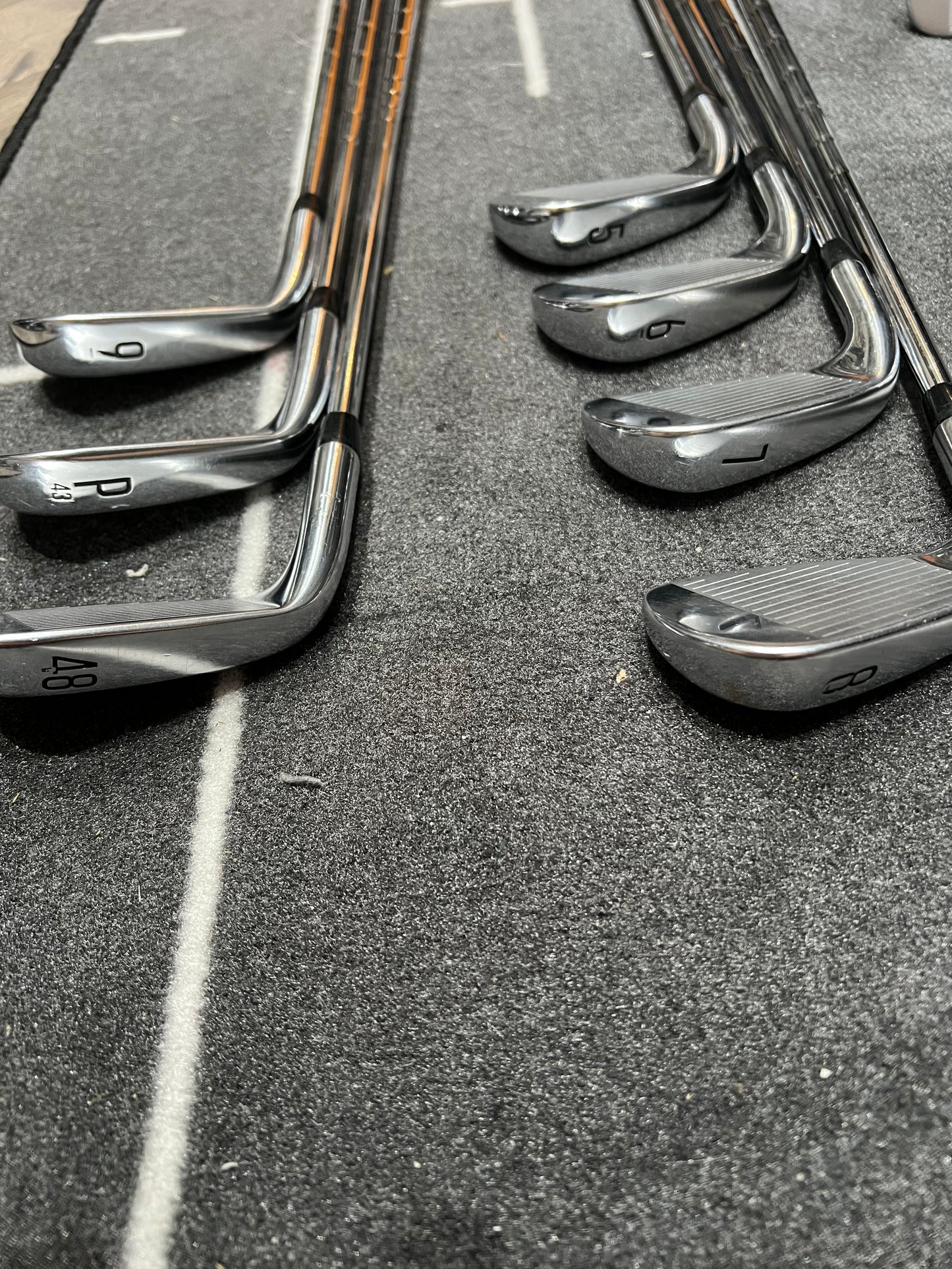 TITLEIST T300 IRONS (2021) / 5 - GW / Mens RH / Stiff Flex