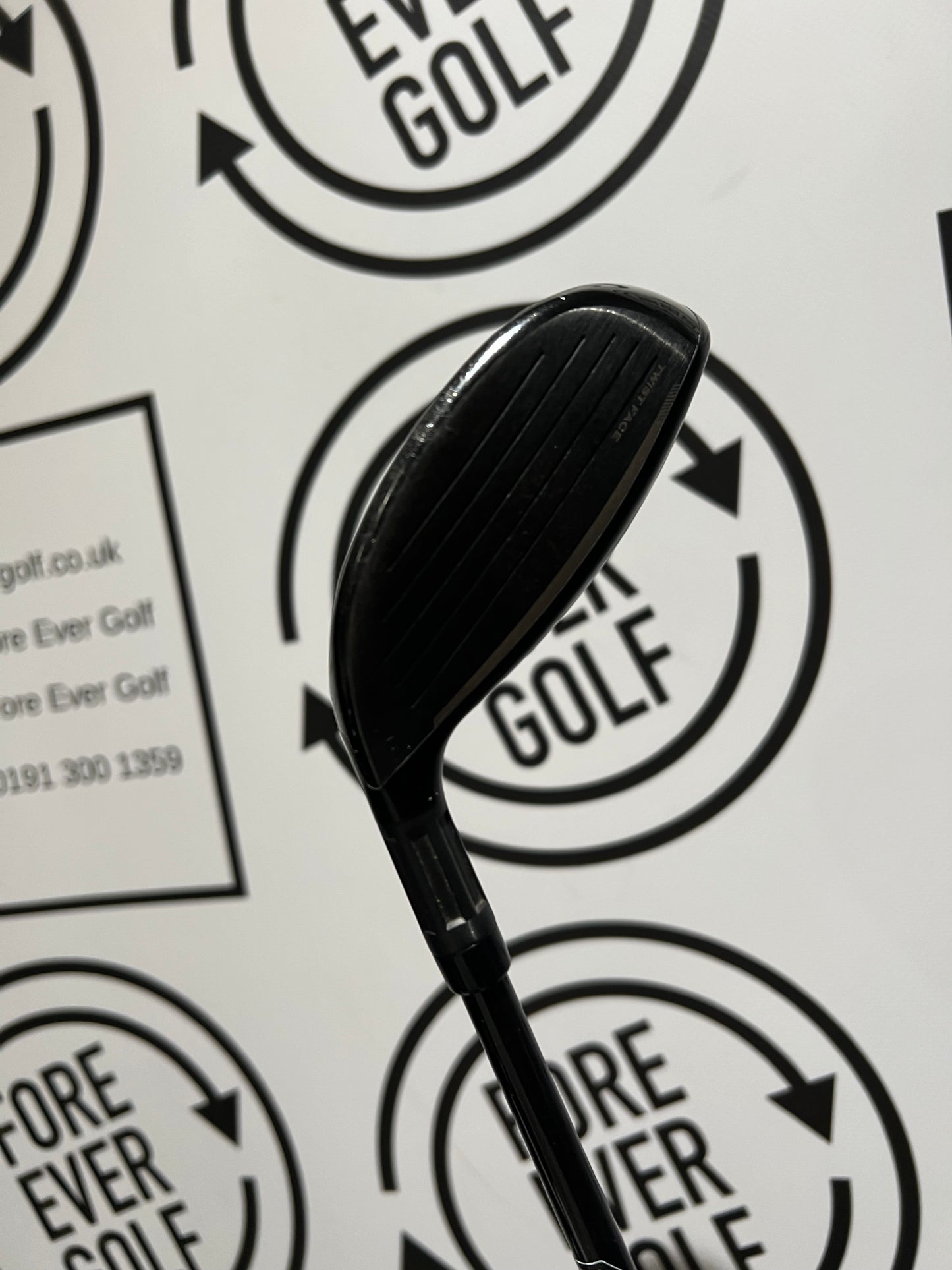 TAYLORMADE STEALTH 2 5 WOOD / 18 Deg / Mens RH / 60g Stiff Flex