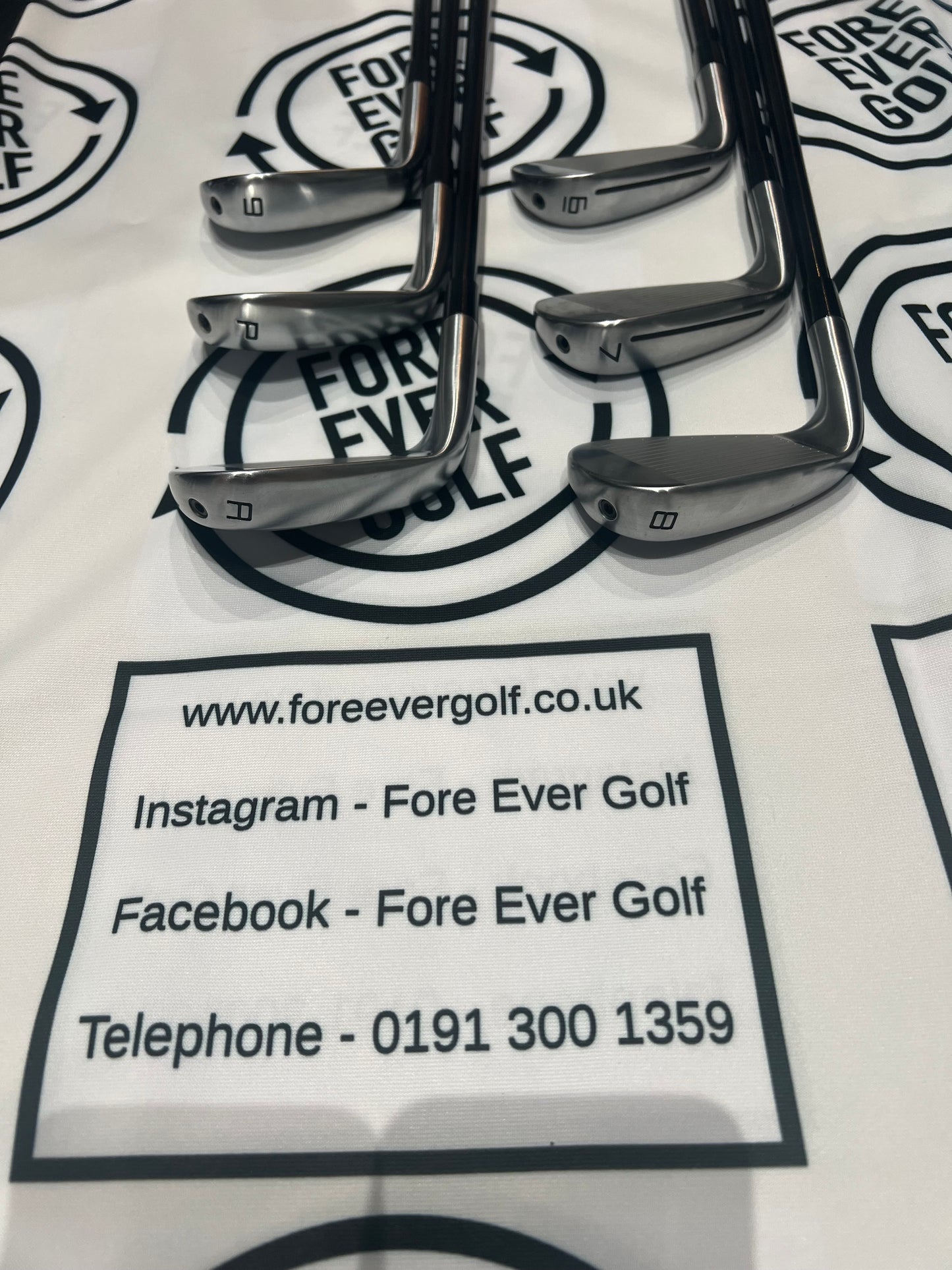 TAYLORMADE P790 (2025) IRONS / 6 - AW / RH / 65g Reg Graphite Shafts