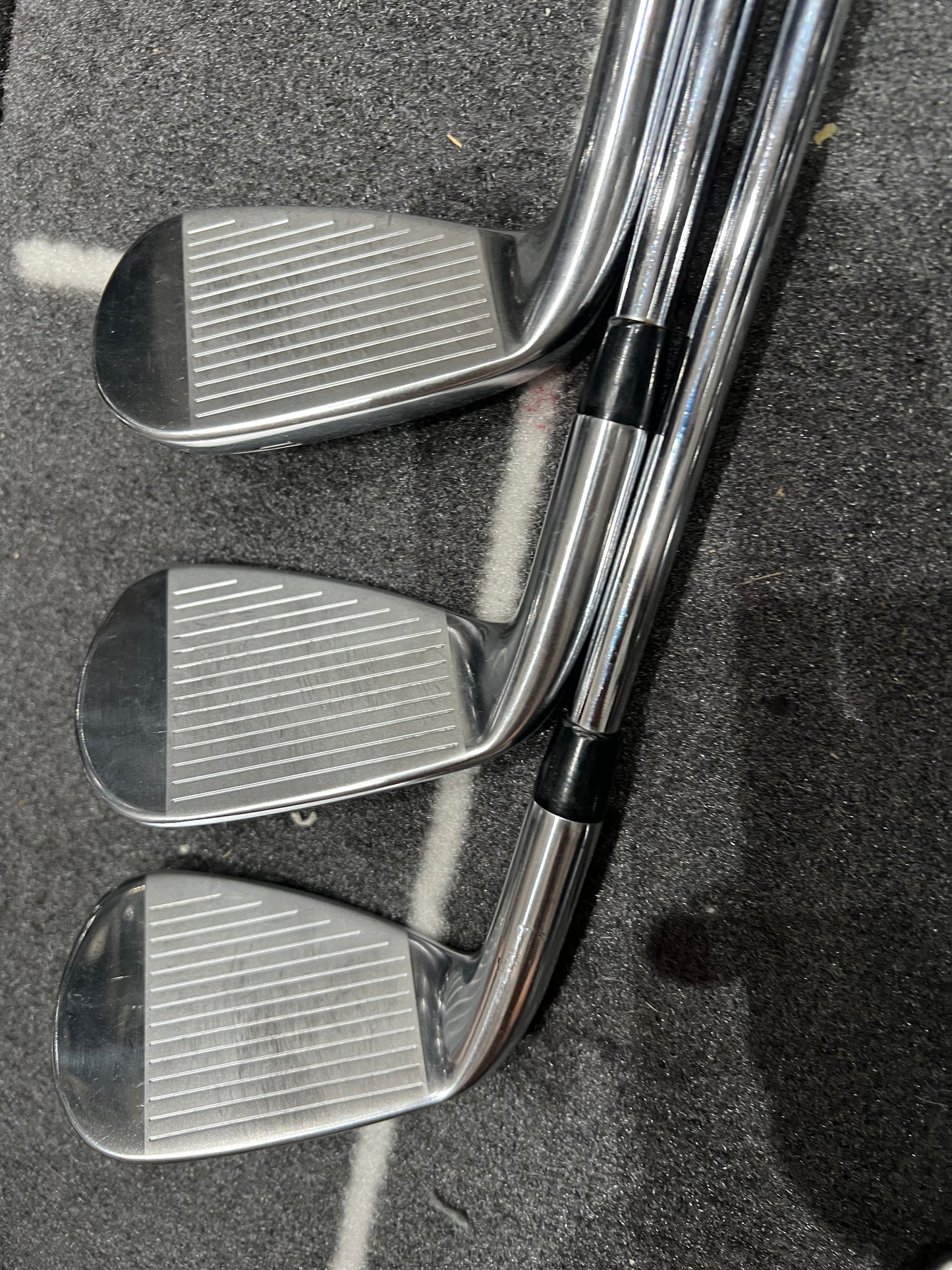 TITLEIST T300 IRONS (2021) / 5 - GW / Mens RH / Stiff Flex
