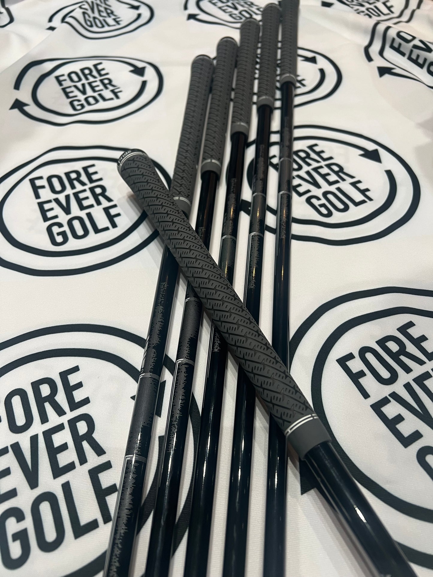 TAYLORMADE P790 (2025) IRONS / 6 - AW / RH / 65g Reg Graphite Shafts