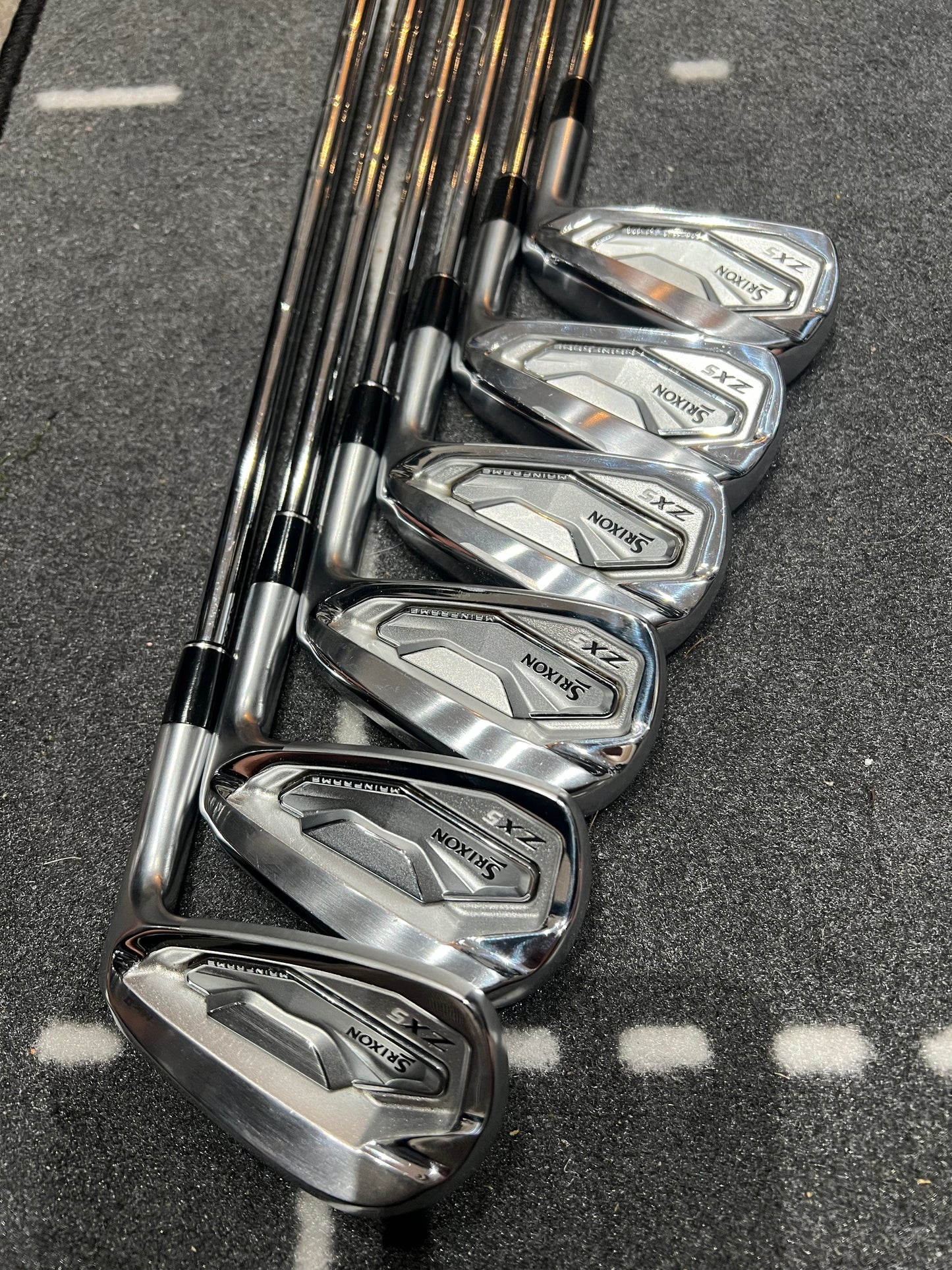 SRIXON ZX5 MK II IRONS / 5 - PW / Mens RH / Stiff Flex