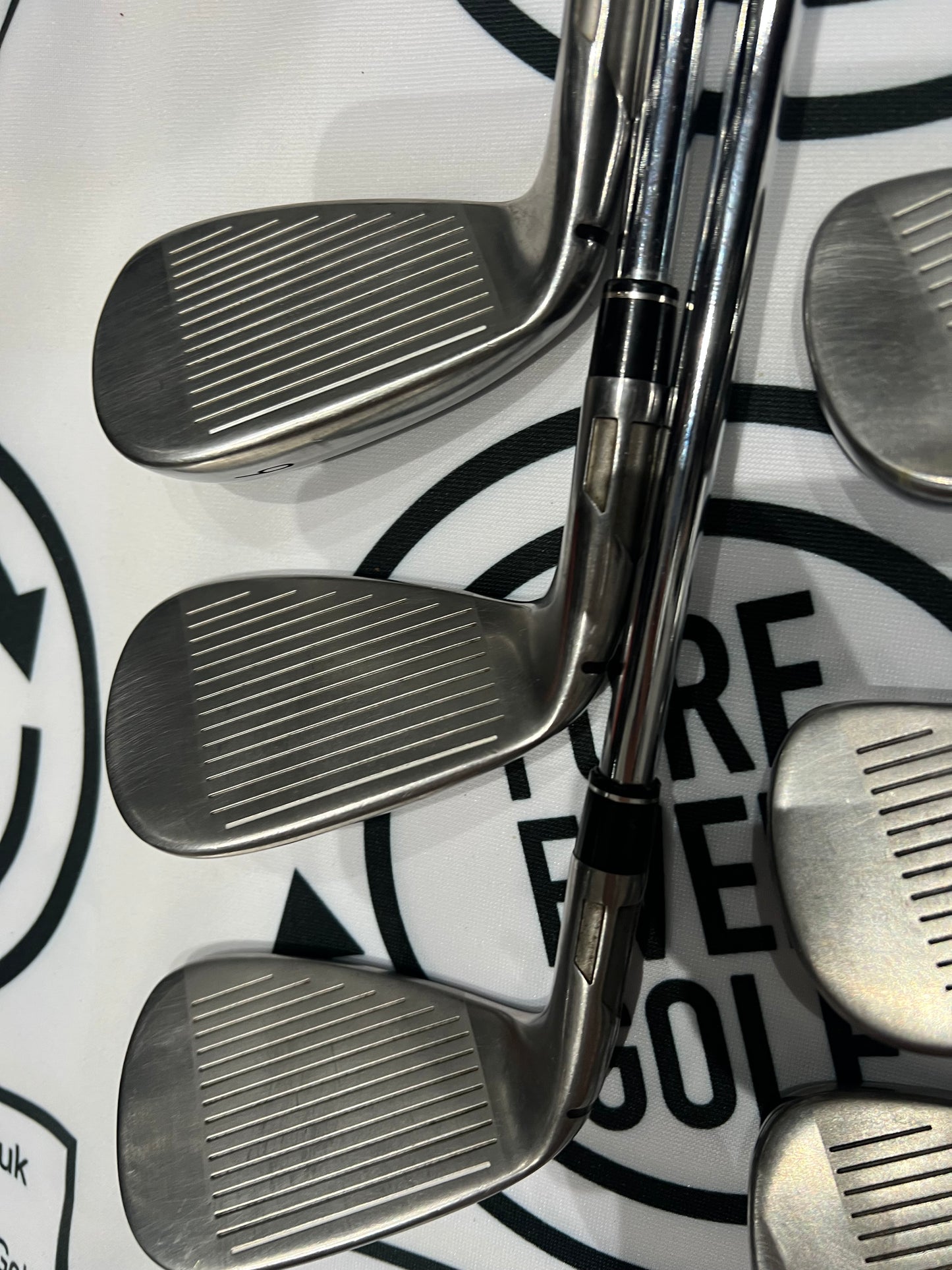 TAYLORMADE STEALTH IRONS / 5- PW / RH / Regular Flex